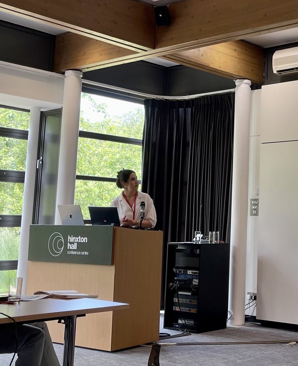 Great to see our PhD student @donia_jr participating and presenting at the youngEMERG workshop #MECFS #research