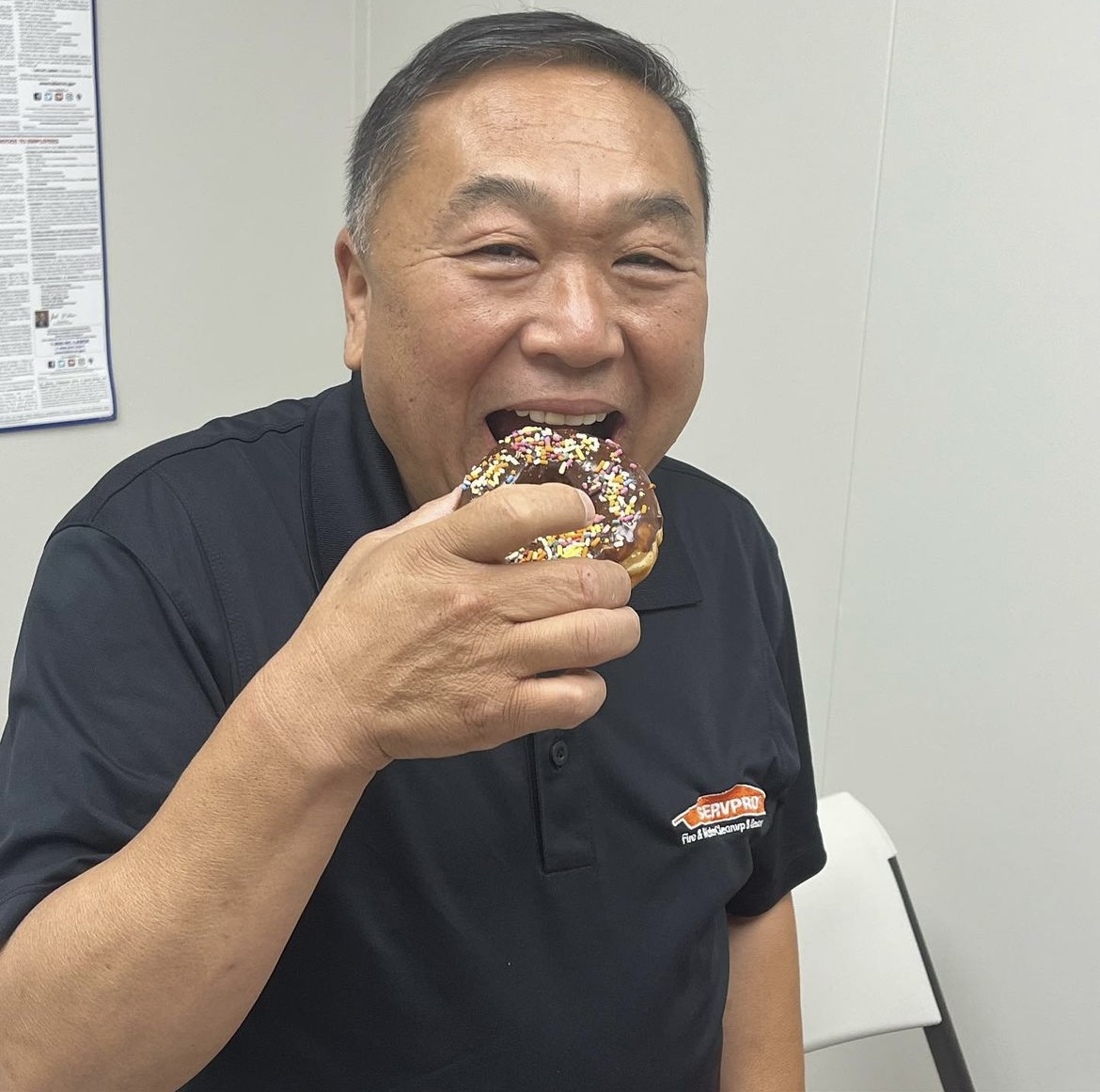 Servpro_Stevens's tweet photo. Happy #nationaldonutday from #SERVPROTeamStevens! Both the Cary and Raleigh offices enjoyed some yummy donuts this morning!
#nationaldoughnutday #heretohelp #likeitneverevenhappened #SERVPRO https://t.co/L7PChW0iuD