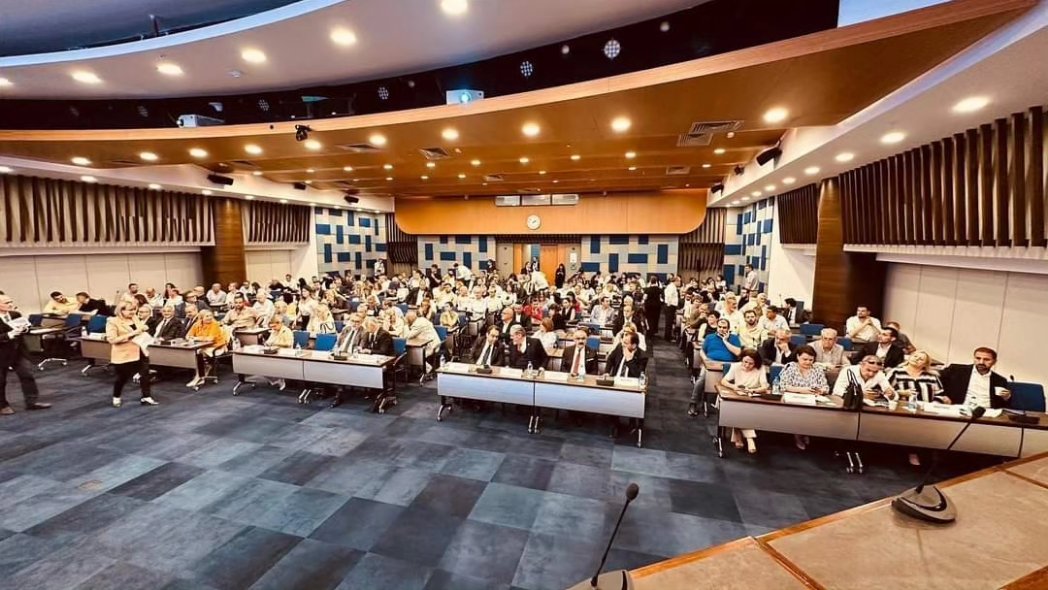 İzmir Ticaret Odasının düzenlediği 'acenteler gözüyle sigortacılık 'konulu toplantıya katıldık.