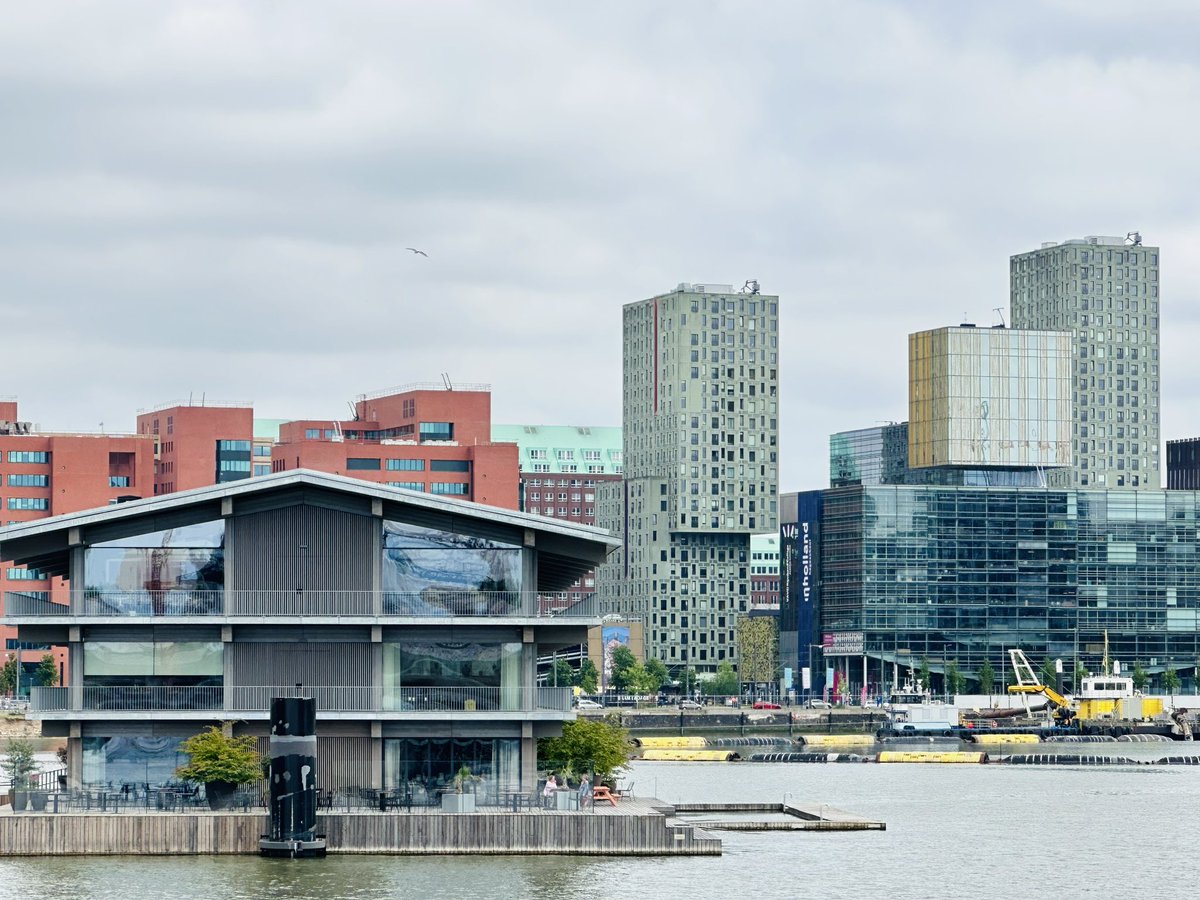 Frodo1977's tweet photo. Inspiring and action-oriented #DrinkableRivers community gathering in #Rotterdam. It’s about leadership, courage & a mission-oriented vision 💙 looking forward to be part of this transformation from wasted #rivers towards #SwimmableRivers #DrinkableRivers https://t.co/8PyrOFWvG7 https://t.co/uccFhTHNd1