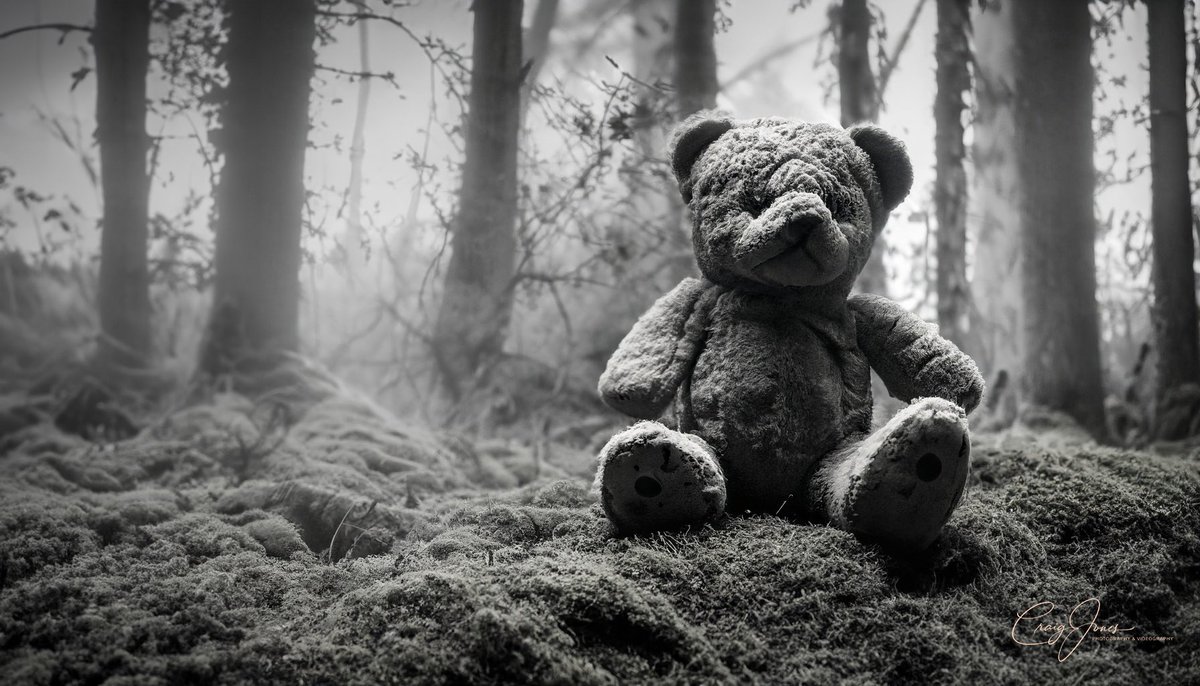 New model, new poses, new techniques