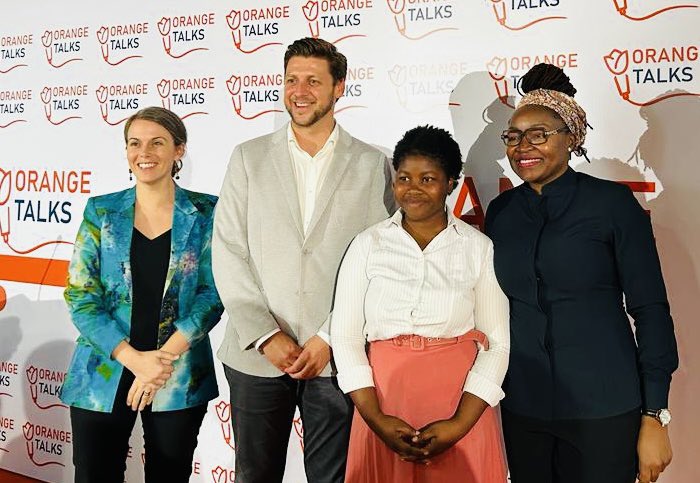 saranichollsCAN's tweet photo. What an inspiring #OrangeTalk hosted by @NLinMozambique where we were able to hear from @Idah_WB &amp; the #AmbassadorsForADay from 🇳🇱🇸🇪🇬🇧🇫🇮🇧🇪🇨🇦 about their views on #leadership, ending #CEFM &amp; #GenderEquality. Words I needed to hear from these amazing leaders. ⭐️ https://t.co/n63zO1HnIw