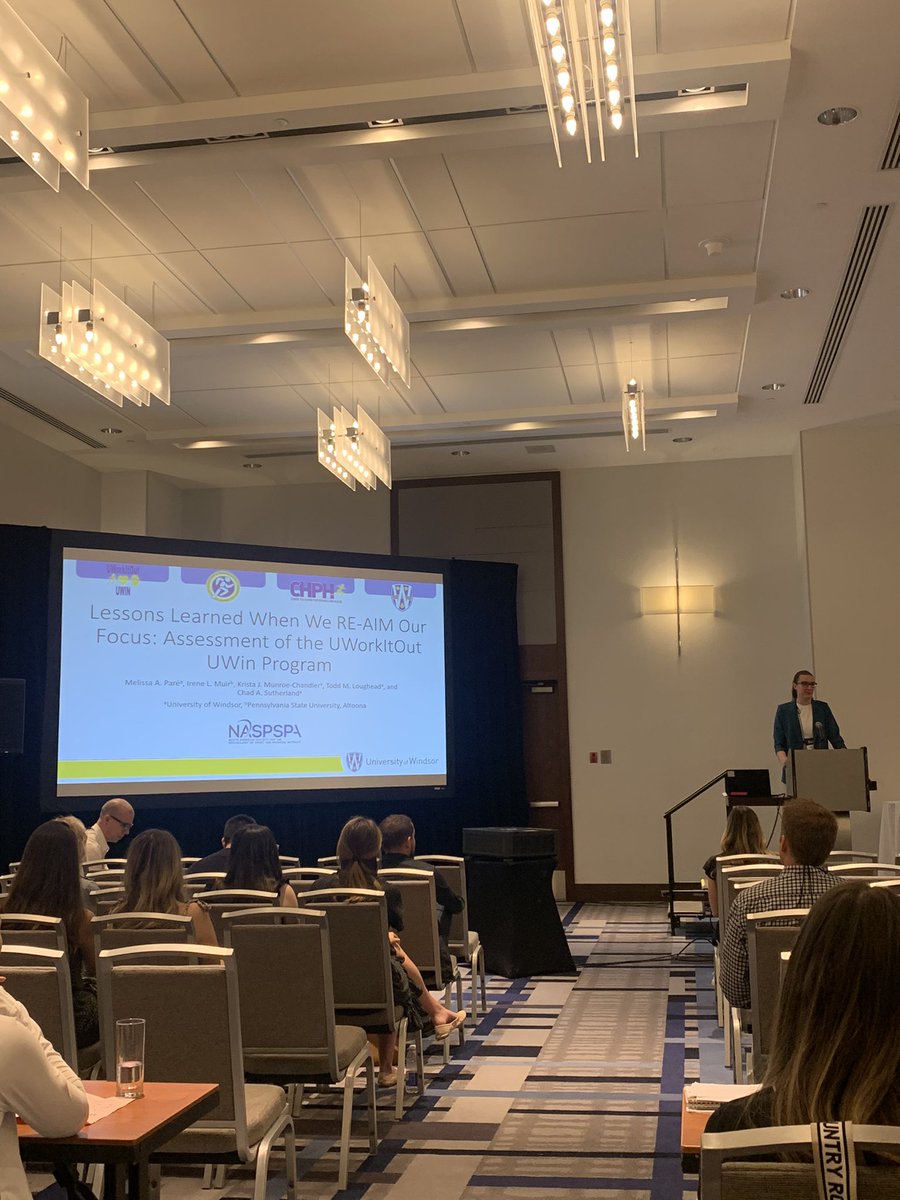 Mel (<a href="/mpare22/">Melissa Paré</a>) starting off #NASPSPA2023 day two with a presentation about the UWorkItOutUWin Program! Great work, Mel! <a href="/KristaJChandler/">Krista Chandler</a> <a href="/ToddLoughead/">Dr. Todd Loughead, PhD</a> @UWindsorKIN