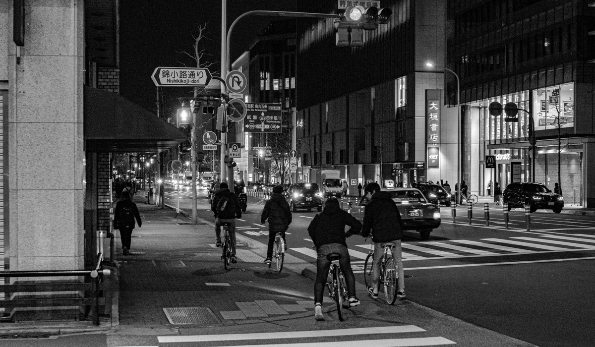 Night Bike

#kyoto #japanphotography #blackandwhite #bwnoir