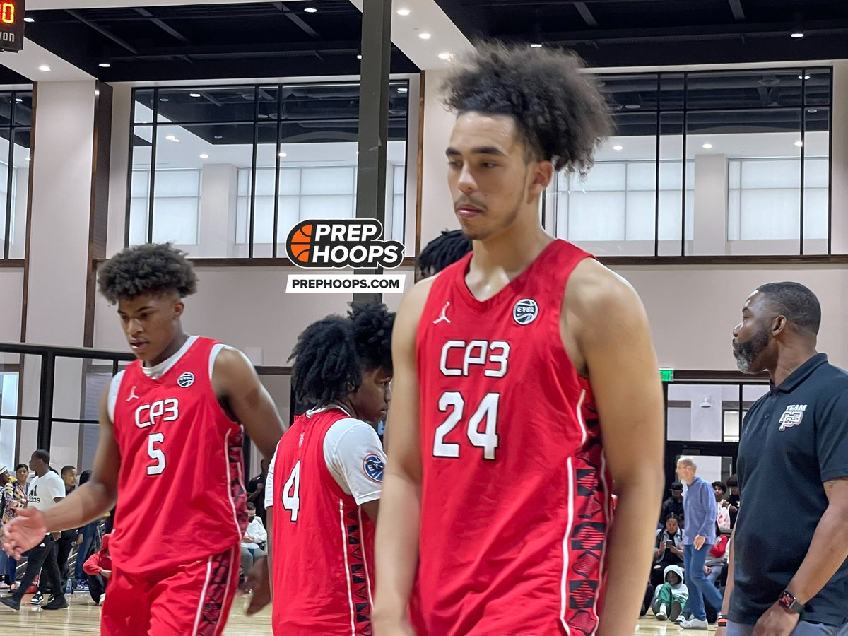PrepHoopsSC's tweet photo. Phenom MDC: Hoop State Players https://t.co/W2urvqF64h @JulianJohnson_2 @keenanwilkins6 @briggs_jamari @cadencaskey @bjerwin3 https://t.co/Csx7bROvx1