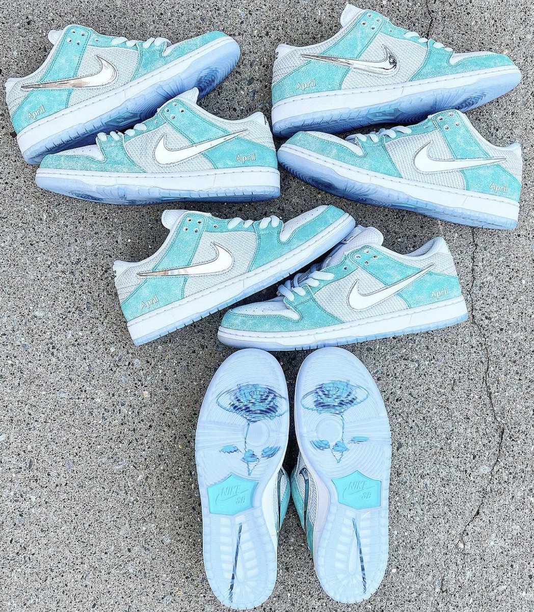 fullress's tweet photo. 海外 11/13 発売予定！  

April Skateboards x NIKE SB DUNK LOW "Turbo Green/Metallic Silver" (エイプリル スケートボード ナイキ SB ダンク ロー "ターボグリーン/メタリックシルバー") [FQ8202-300/FQ8203-300]  

https://t.co/8NoZn7BrfK https://t.co/HeqwQD6io6