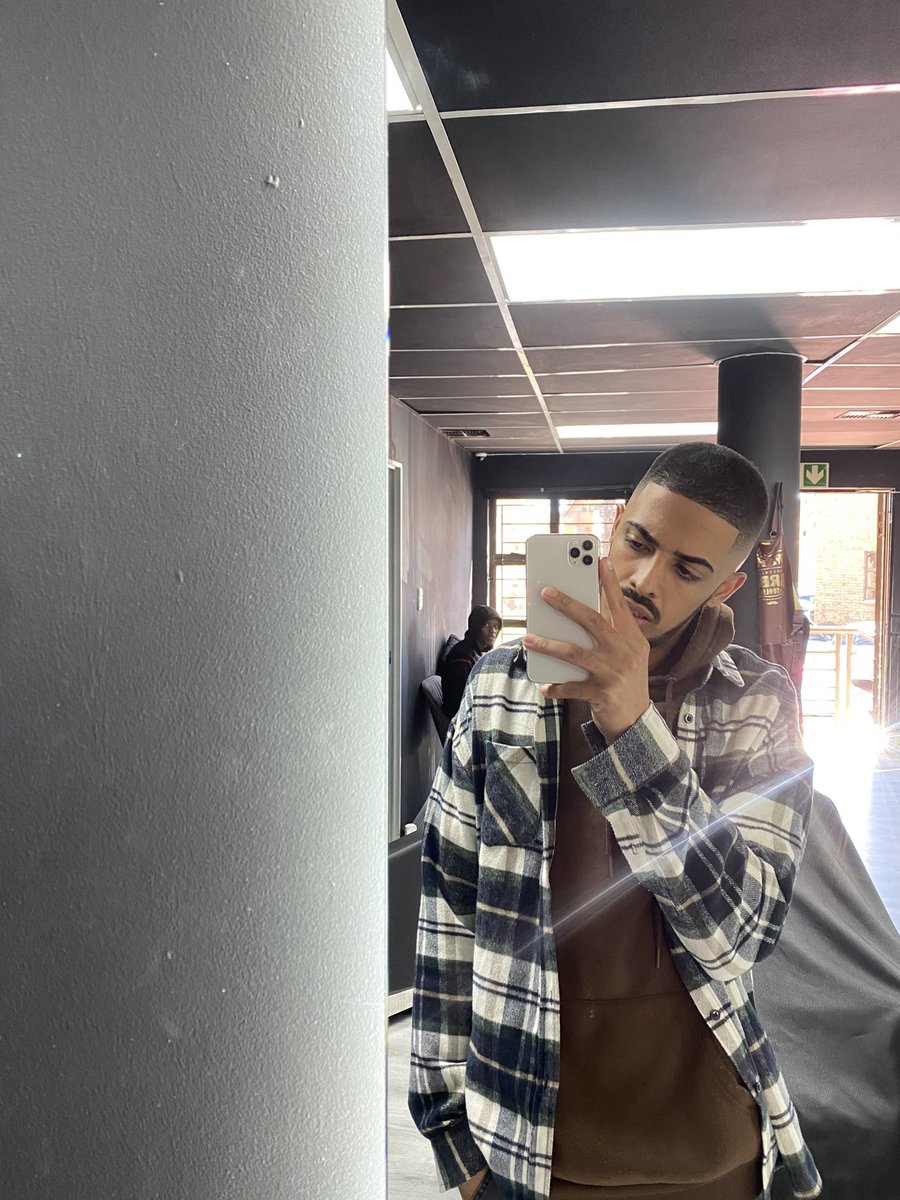 Just_farzaad's tweet photo. So i got a haircut https://t.co/gujBUpbPnY