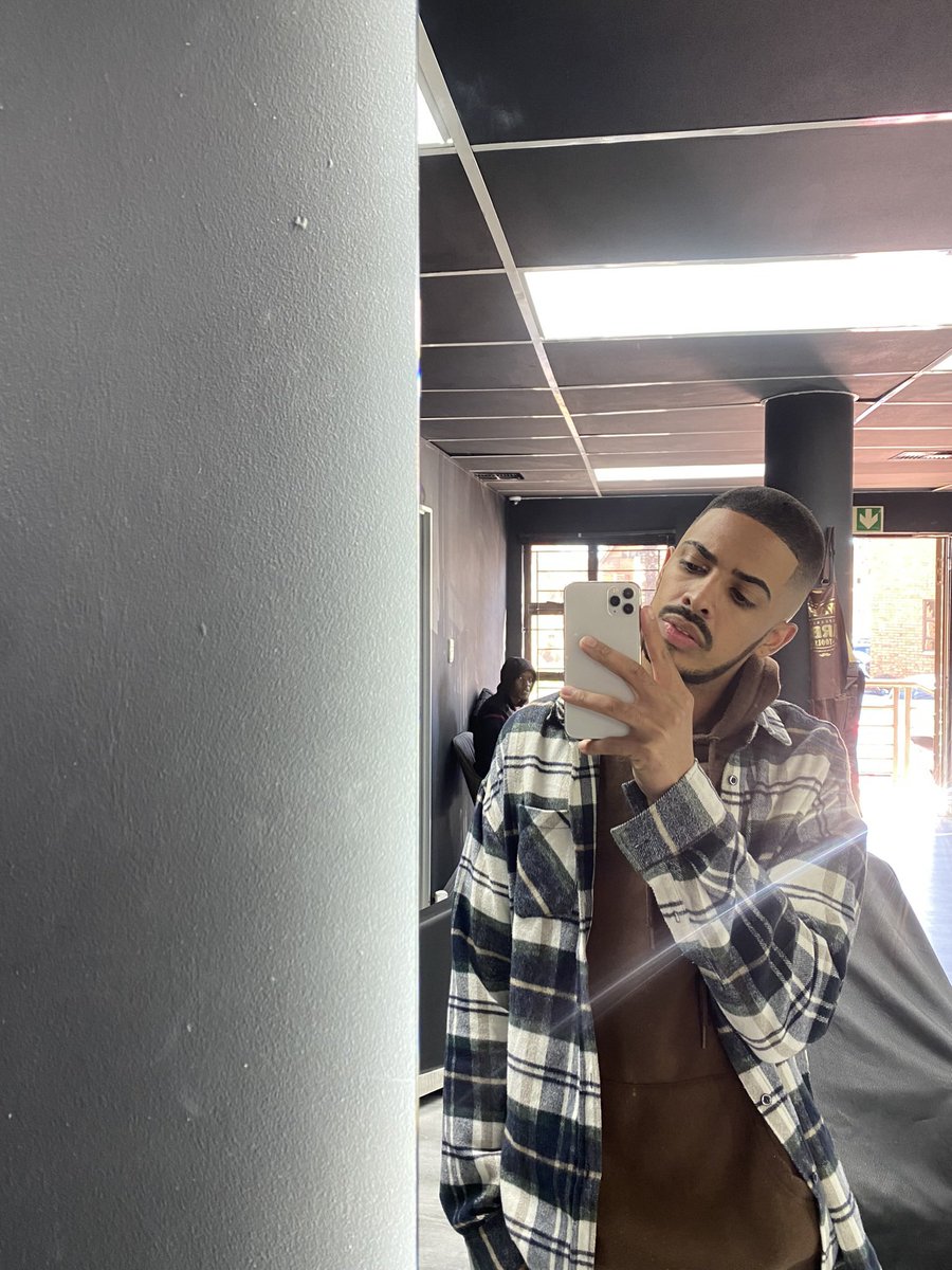 Just_farzaad's tweet photo. So i got a haircut https://t.co/gujBUpbPnY