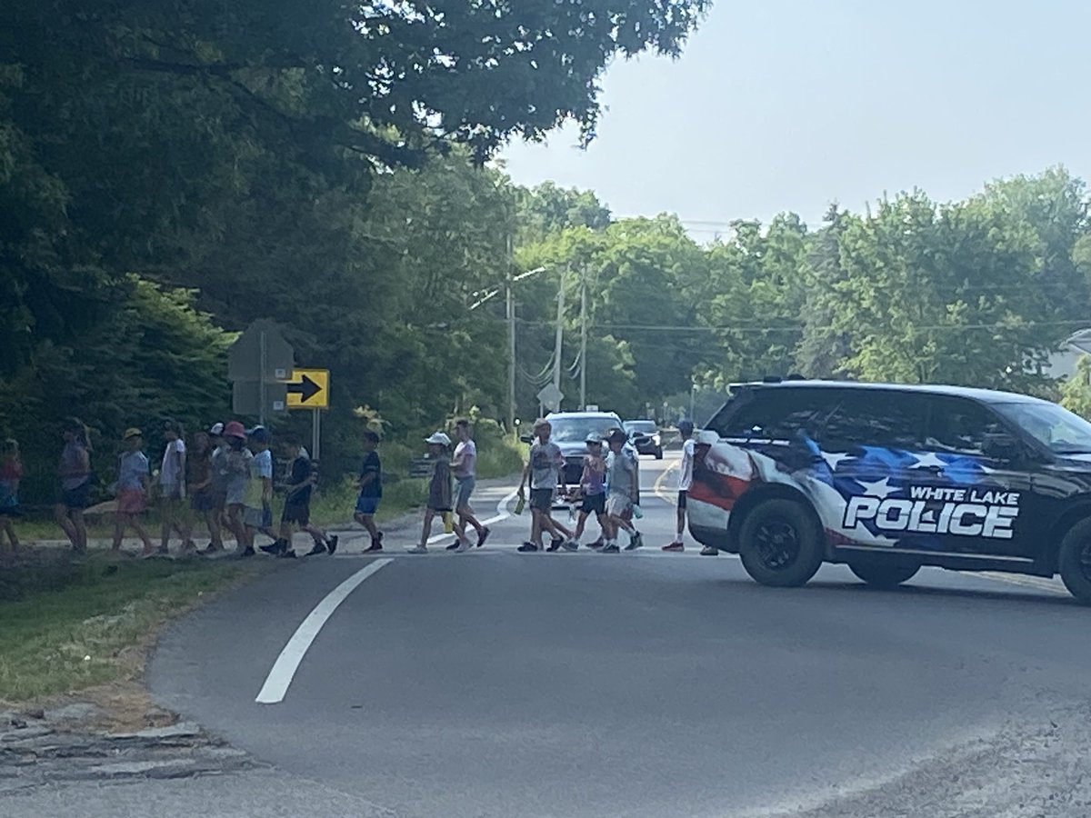 Carrie Oconnell (@deleeuwc) on Twitter photo Let Field Day begin๐๐๐๐๐๐๐ <a href="/DublinWL/">Dublin Elementary</a> <a href="/WalledLkSchools/">Walled Lake Schools</a> โ๏ธโ๏ธโ๏ธ Let Field Day begin๐๐๐๐๐๐๐ <a href="/DublinWL/">Dublin Elementary</a> <a href="/WalledLkSchools/">Walled Lake Schools</a> โ๏ธโ๏ธโ๏ธ