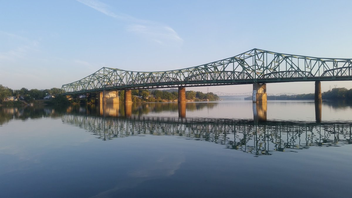 New town every hour on Twitter "Parkersburg, West Virginia Population