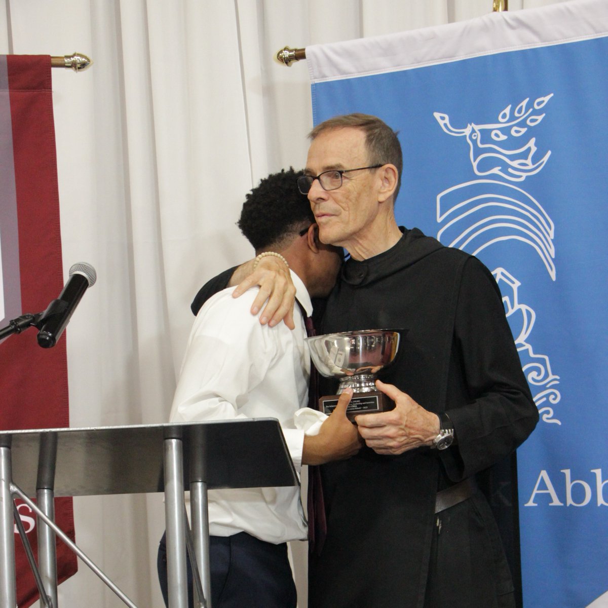 StBenedictsNJ's tweet photo. The 2023 #Senior Awards Dinners reminded us of the importance of celebrating not only the achievements, but character, determination & passion of each of our #GrayBees.
Congrats seniors! Know that #TheHive will always be your home ❤️
#Newark #NewJersey #ClassOf2023 #Graduation https://t.co/SErF1iYMeG