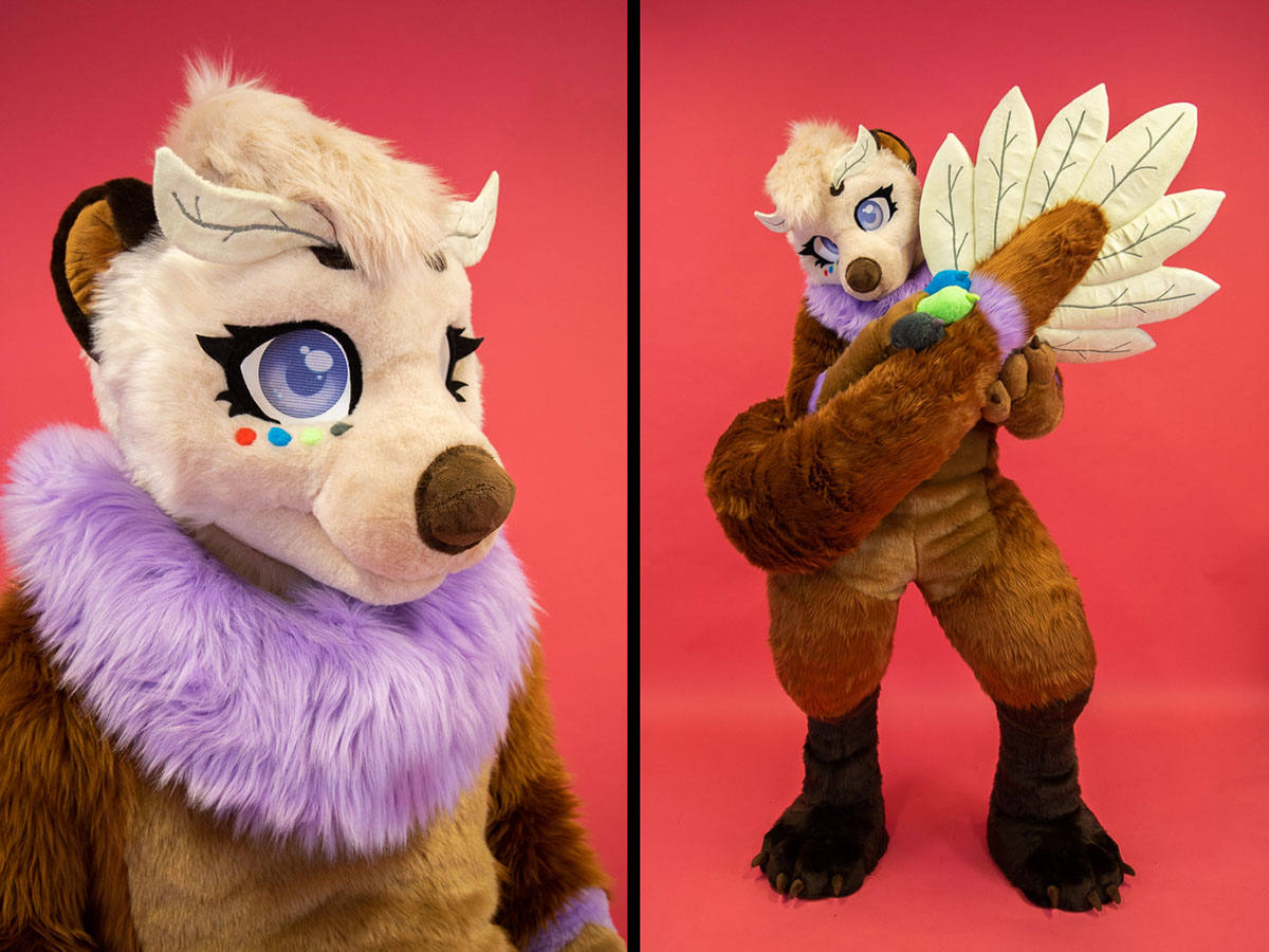 Do you like blueberries? Cuz our friend Lessy is a cross between a cute otter and a sweet blueberry bush! Science is cool! 🤓  

Twitter (warning NSFW!): <a href="/BlueberryLessy/">Lessy Blueberry 🔞</a>