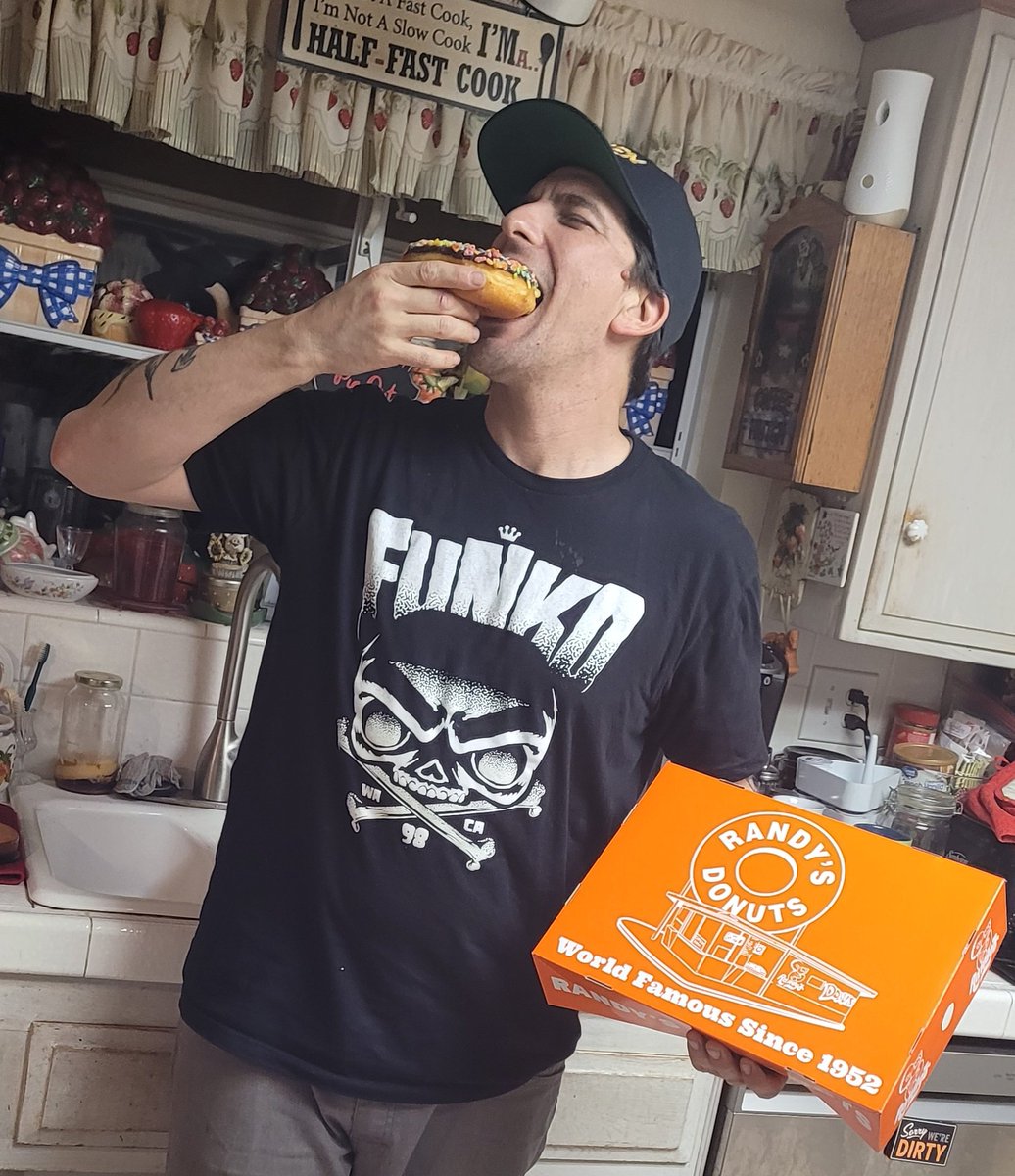 Happy #funkofashionfriday and #funfoodfriday! Have a #funtastic day #funkofamily