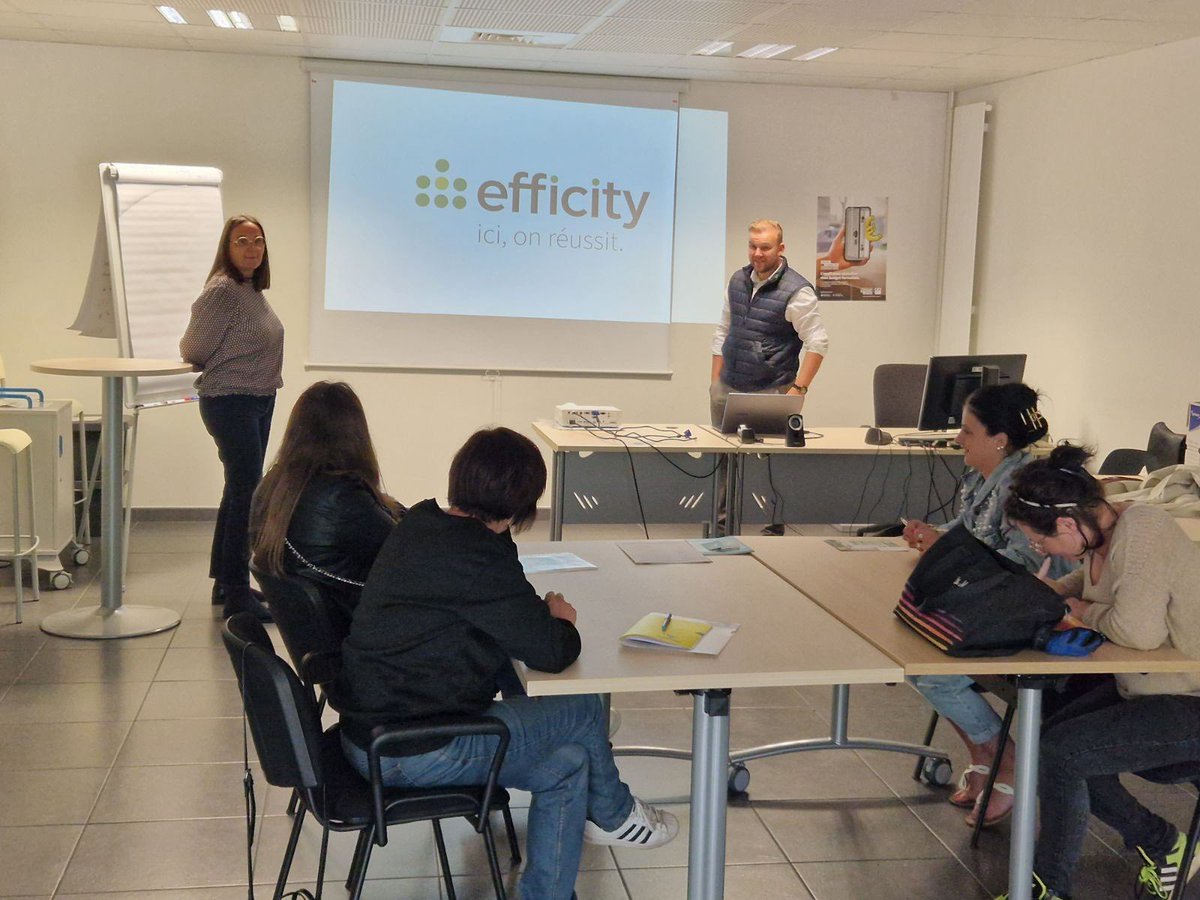 GARNIERERIC3's tweet photo. Une session de recrutement réussie avec #poleemploi_Ndie de Flers et #Efficity. 4 candidates présélectionnées étaient présente ⤵️ https://t.co/99m2KkRD0u
