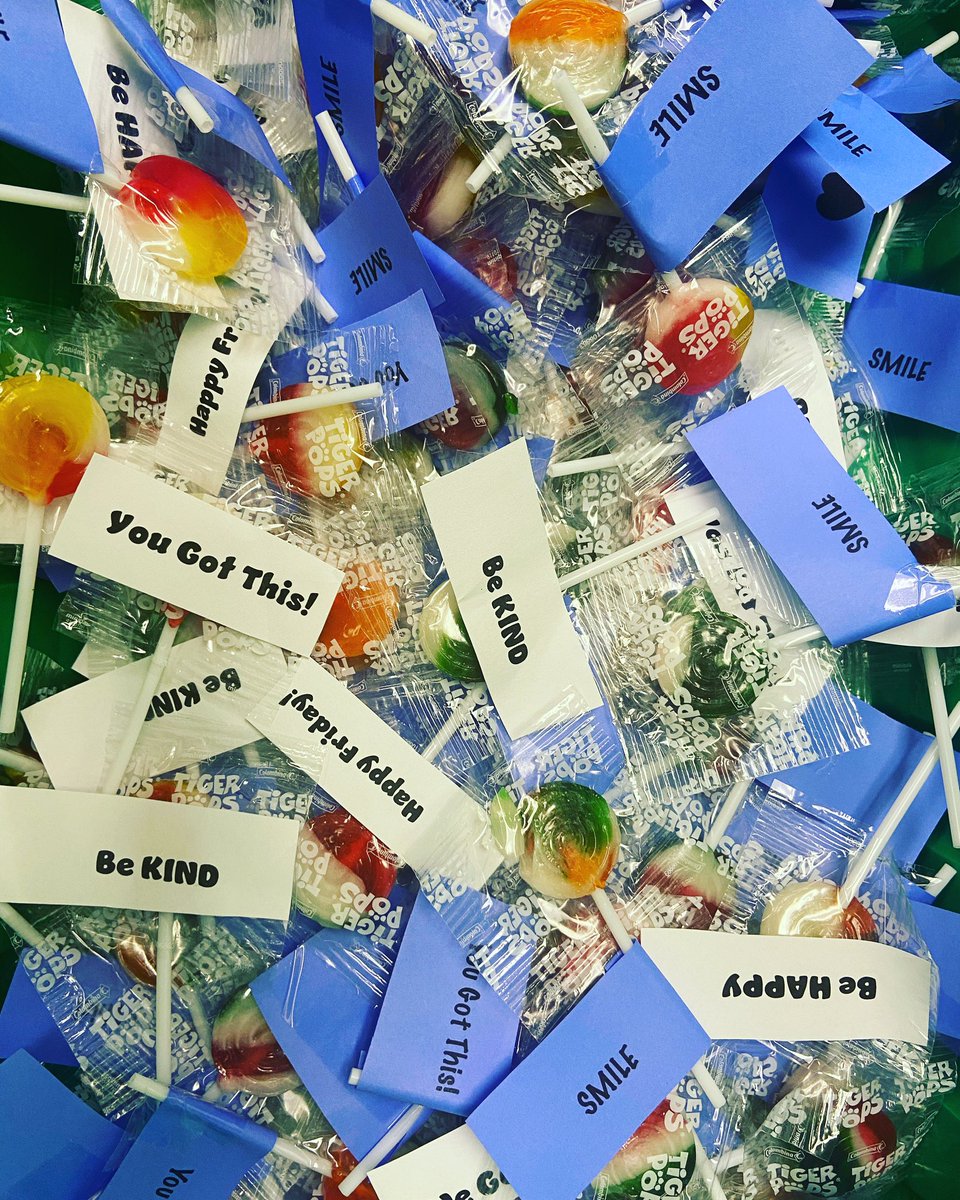 Ridgecliff_YHC's tweet photo. Ready to spread a little cheer with this bucket of goodies for our @RmsMiddle students after a trying week ❤️🌈 https://t.co/8HUtaC0mdR