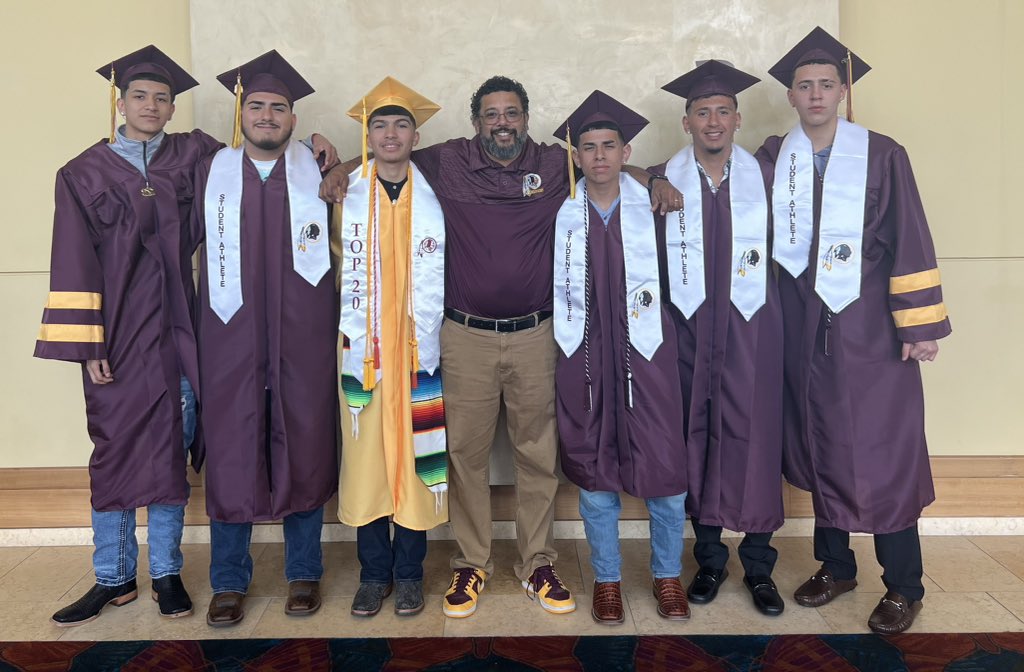 DonnaBasketball's tweet photo. Congratulations to the Class of 2023, Thank You for your contributions to the program. https://t.co/oIhryocjSO