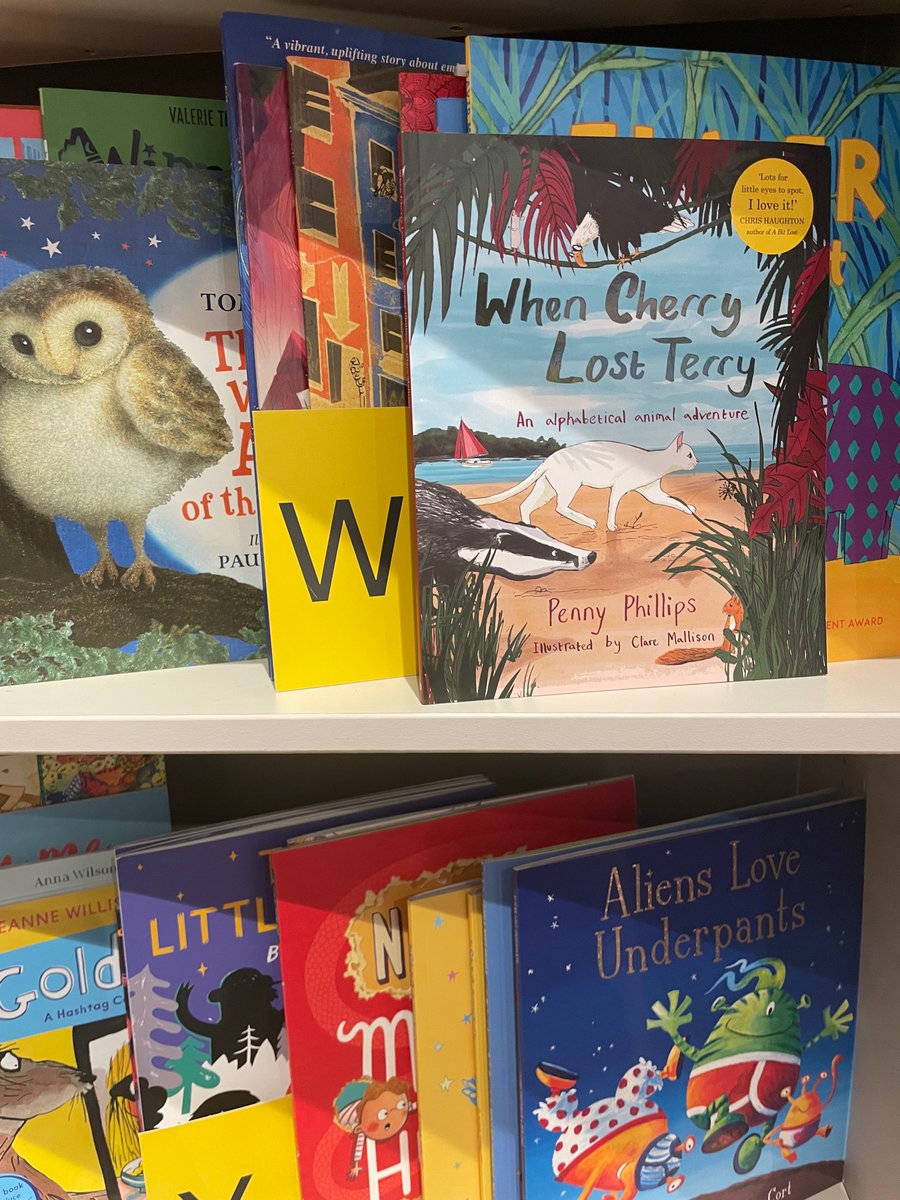 claremallison's tweet photo. The paperback #whencherrylostterry is out in shops now! @PennyPuffin @oldstpublishing 🦓🦒 https://t.co/u6UJysIHkQ