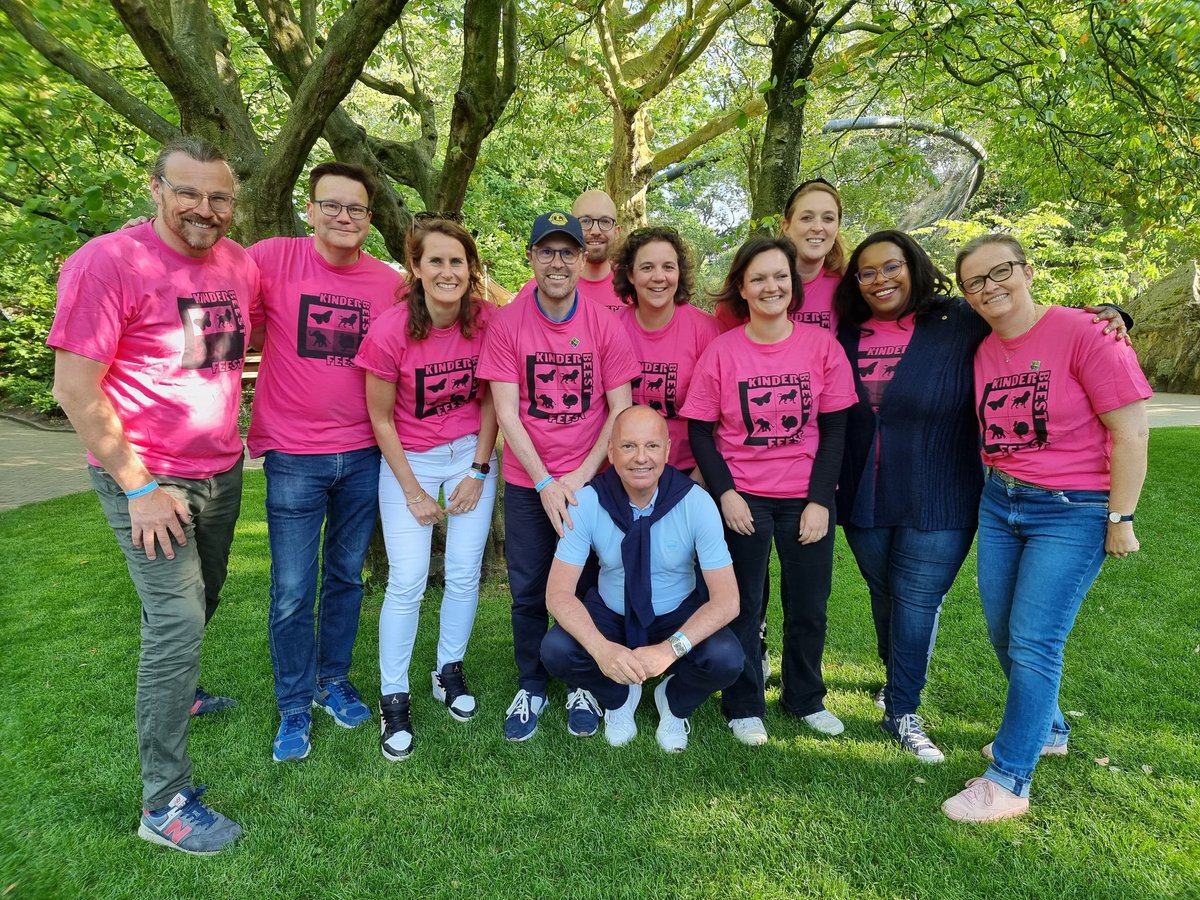 Vanavond aanwezig bij het kinderbeestfeest.
1 van de meer byzondere acties. Al die blije gezichten van de kinderen is echt fantastisch  !
#lionshelpen #lions #kinderbeestfeest <a href="/LionsAmsterdam/">Lionsclub Amsterdam 't IJ</a> <a href="/lionsclub110AN/">LIONS DISTRICT 110AN</a> <a href="/Lions_NL/">Lionsclubs Nederland</a>