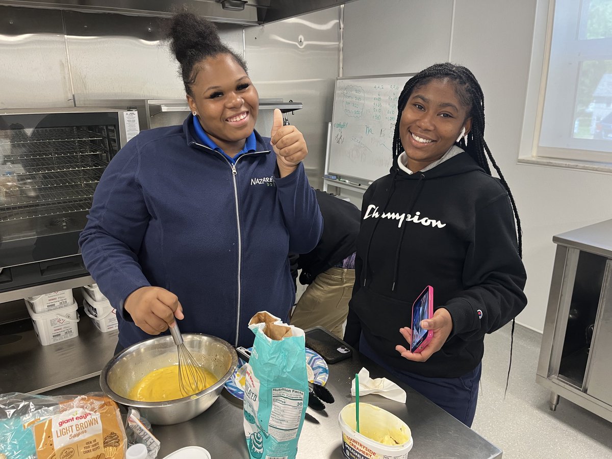 Leslie Chabala tweet media