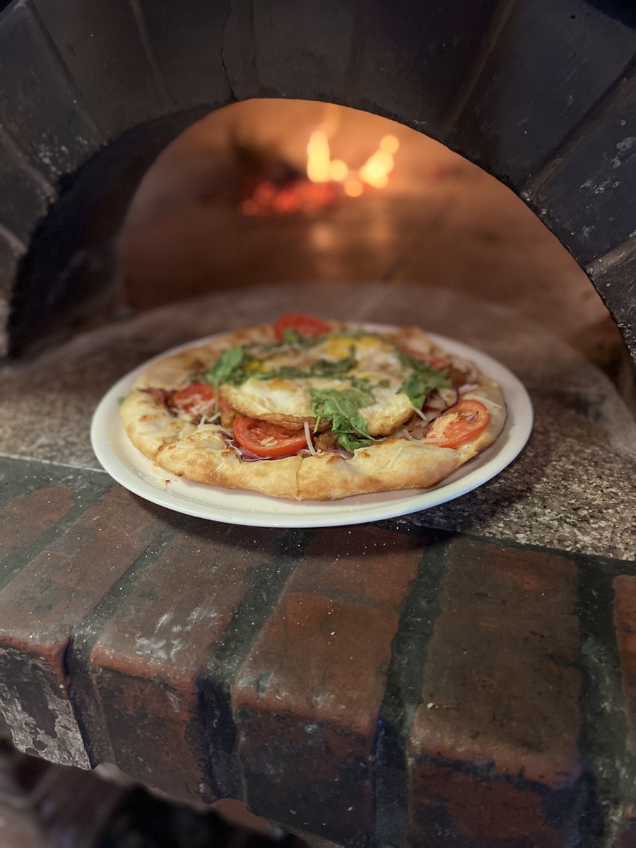 melvilletavern's tweet photo. Breakfast Pizza #winning #undefeatedeater https://t.co/yT7CDm30aD
