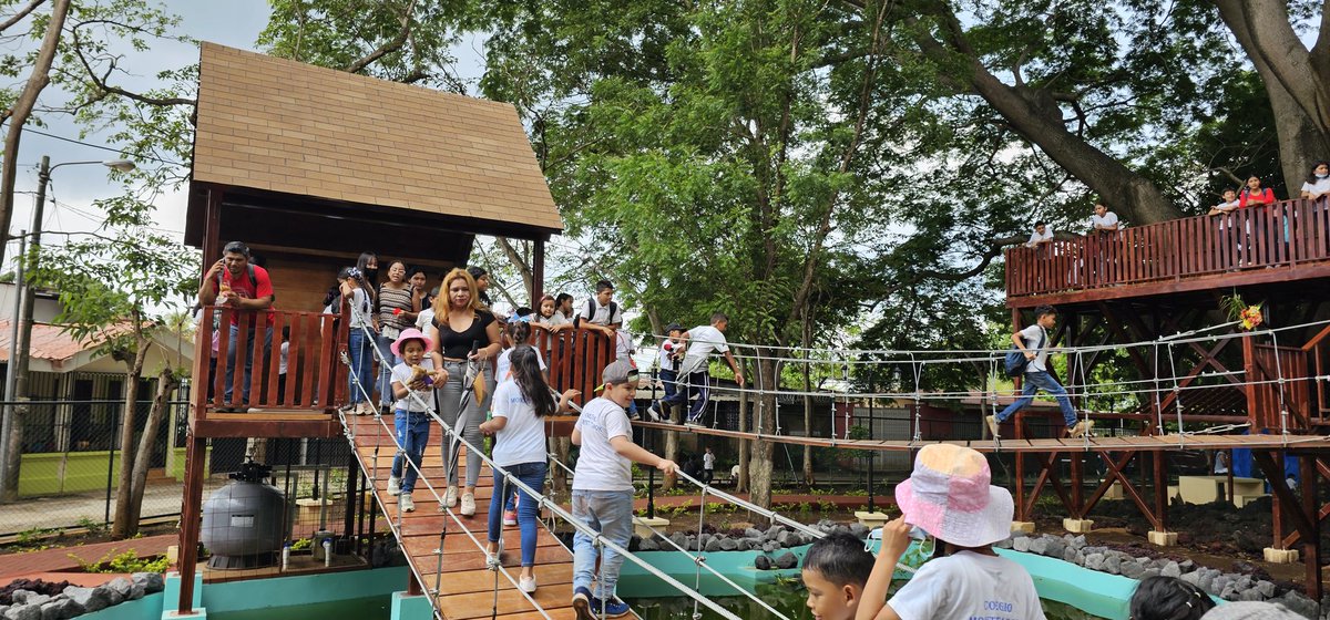 Hoy miles y miles de familias visitan parque Natural de Masaya 🥳🎊🎊🎉  seguimos avanzando por más Victorias ✌️ 🔴⚫                  
#AlcaldiadeMasaya 
#AlcaldíasdelPuebloNi 
#Masaya #Nicaragua 
#MayoVivaSandino
