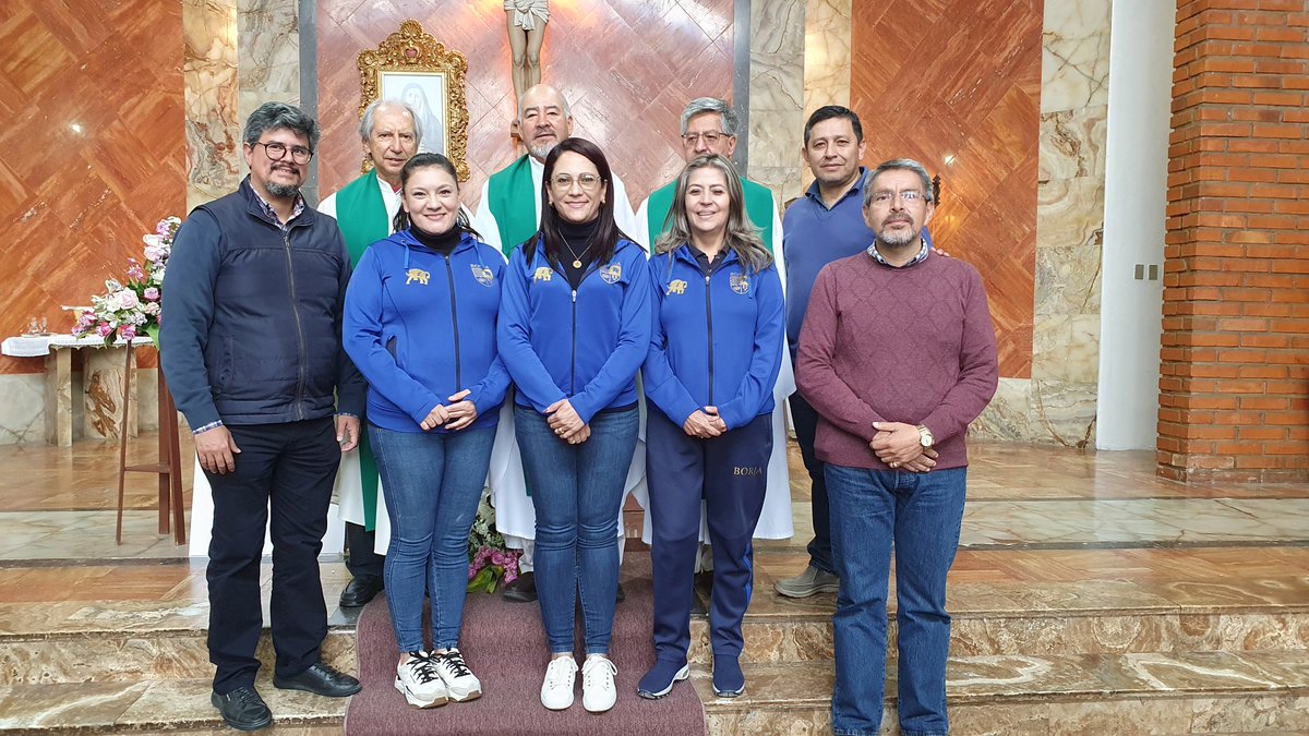 UEPBorja's tweet photo. #SomosMisión 

En la capilla del Borja, colaboradores de Fe y Alegría, IRFEYAL y personal de nuestra institución celebramos la Eucaristía de Socialización del Plan Apostólico Provincial “Somos Misión Compartida”. 

#SomosJesuitasEcuador
#planapostólicoecuador https://t.co/ojaXua3hOB