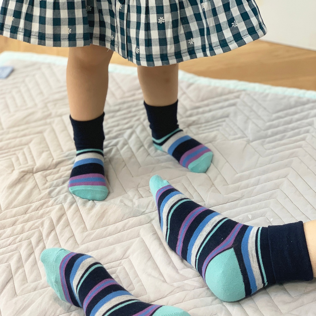 LittleSockCo's tweet photo. Like 2 Peas in a pod 💕
Gorgeous Father's Day ideas - Last orders for Father's Day is 12/6/23 for Standard &amp; 15/6/23 for Express 📮

#fathersday #forthesmall #minime #matchmatchy #babyfeet #magicalmilestones #littlefeet #giftideas #lovethelittlethings #makingmemories #shopsmall https://t.co/3PdII0BPlU