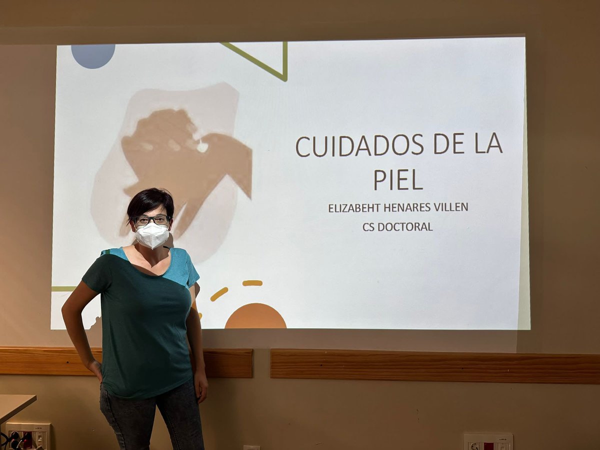 CentroDoctoral's tweet photo. Esta semana desde el #CSDoctoral hemos seguido con los talleres de personas #cuidadoras, nos toca agradecer a nuestra enfermera Ely Henares por su colaboración explicando “El #cuidado de la #piel”, resolvió muchas dudas y se prepararon de cara al verano y con el día a día ❤️❤️❤️ https://t.co/y6Ny6Ix4R7