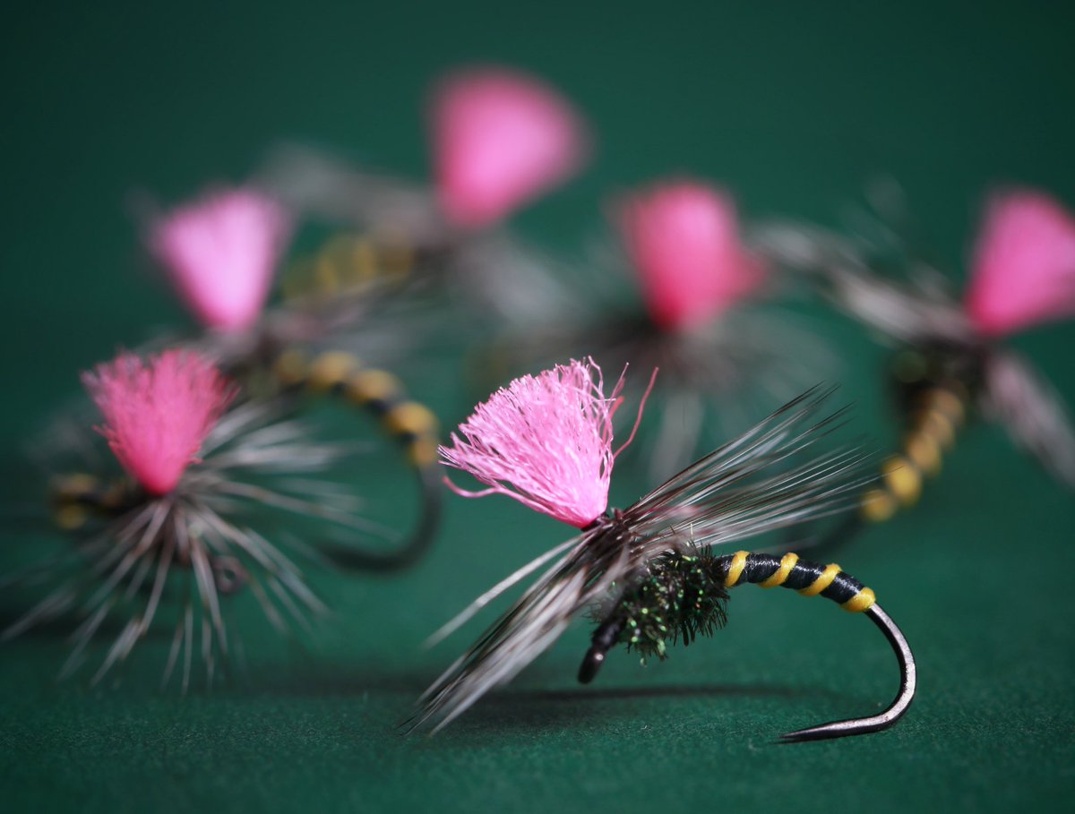 nyocoP's tweet photo. Bee 🐝🐝🐝
これからの時期活躍しますね🐝
オーダー品
#flytying #flyfishing #kebari #フライタイイング #フライフィッシング #毛鉤 https://t.co/02ui0B1Osm