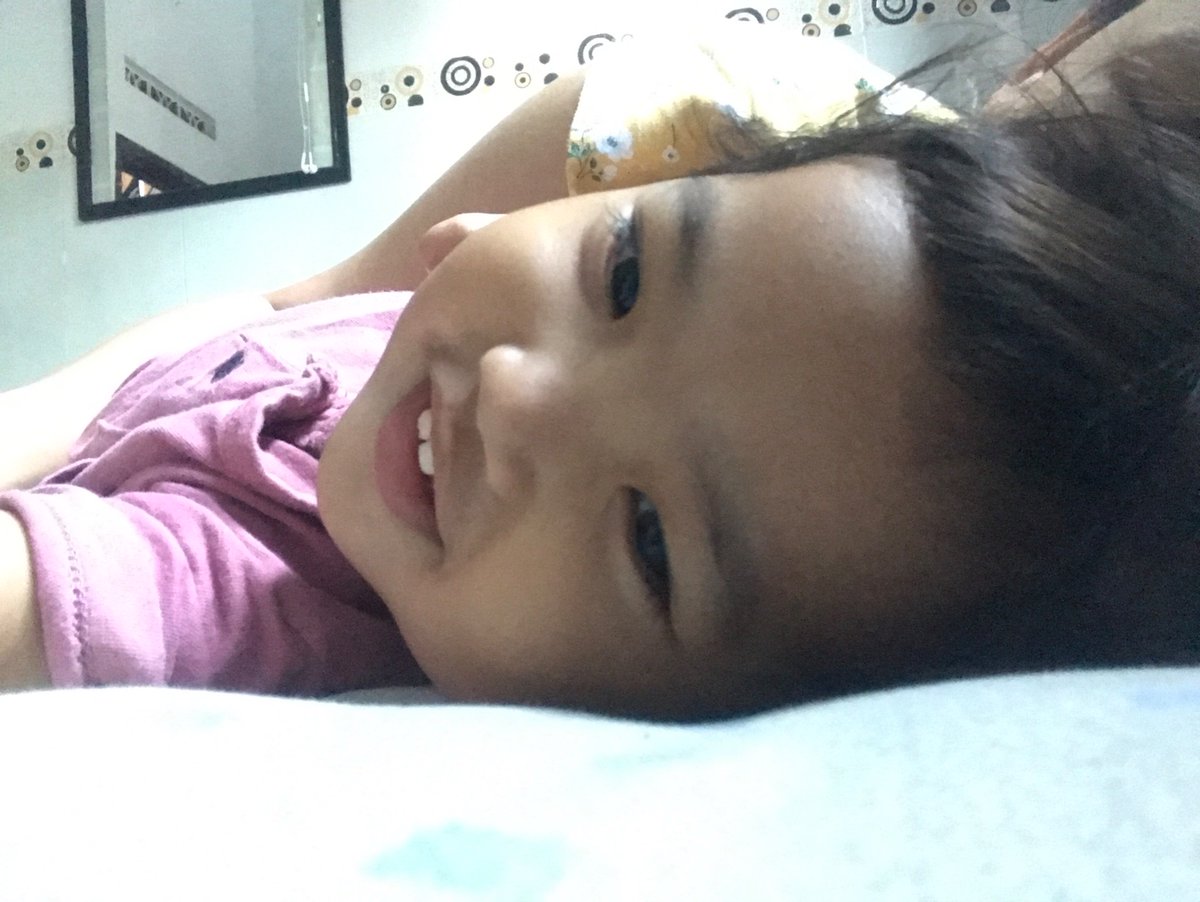 “namanya sapa?”
“Ayun”