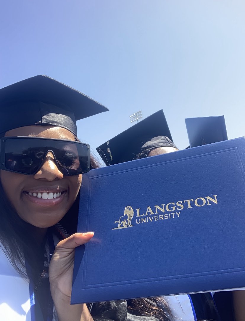 College AIM tweet media