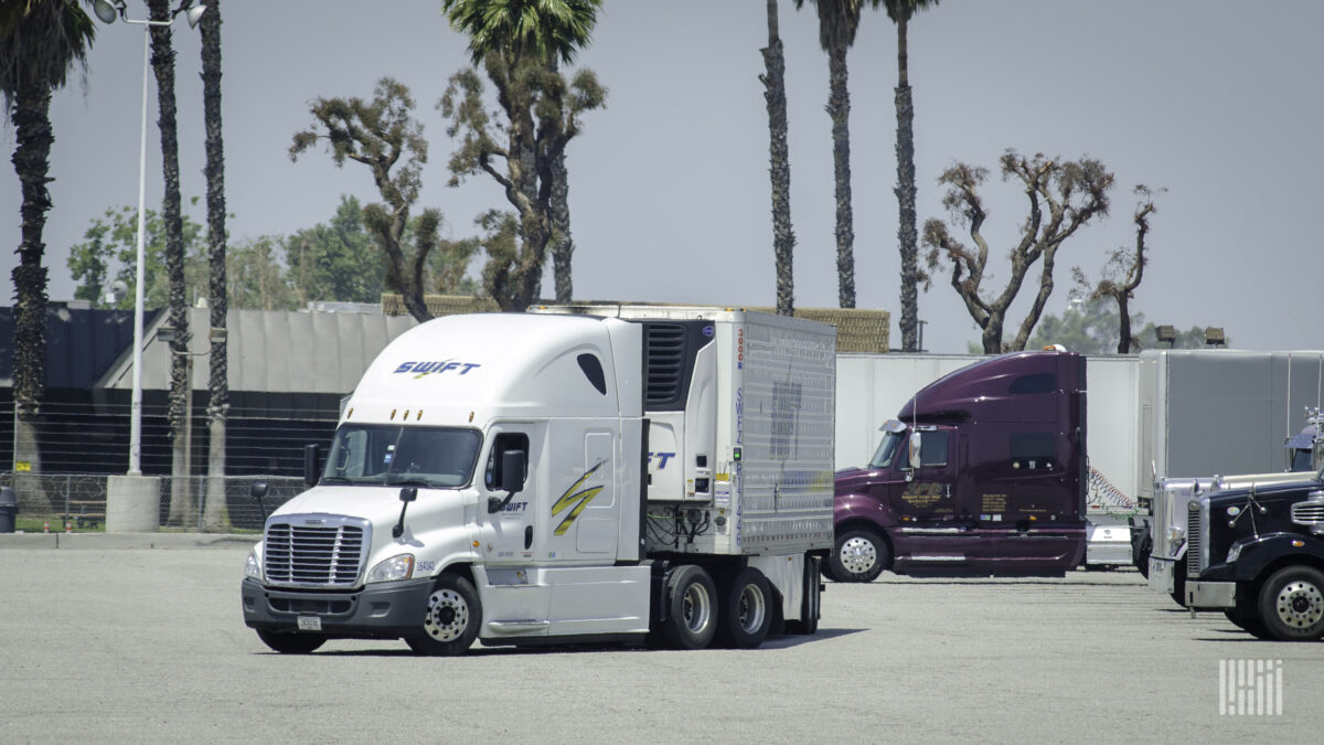 The Advanced Clean Fleets rule is here, and @GNA_Consulting's Director of Compliance, Sean Cocca, discusses how #fleets will be impacted and the importance of complying as soon as possible.

Read more via FreightWaves: ow.ly/N67n50OErNu

#zeroemission #cleanenergy