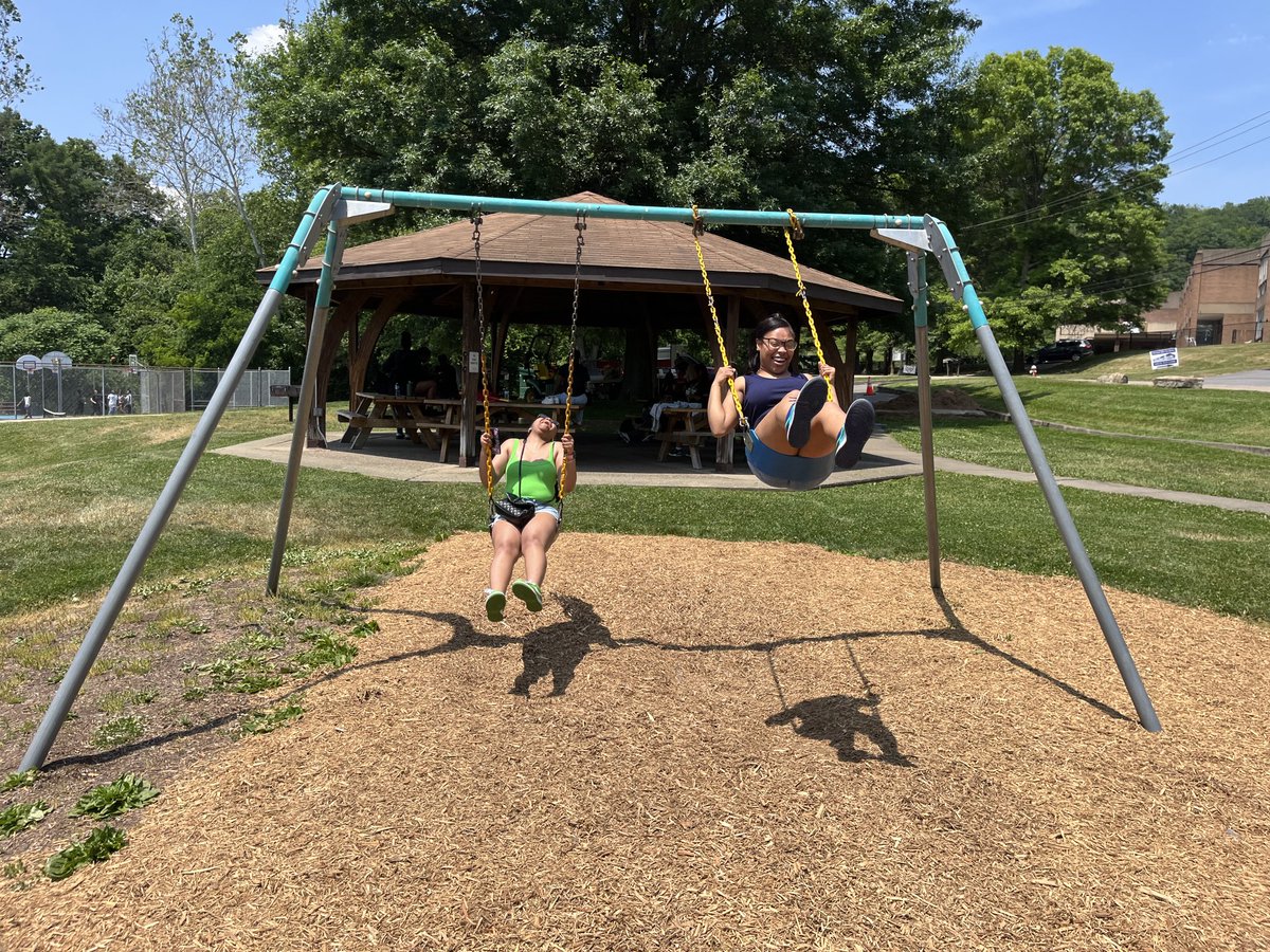 Leslie Chabala tweet media