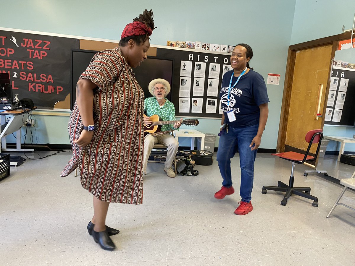 Thx Dan and Claudia Zanes for your  <a href="/BaerSchool/">The William S. Baer School</a> inclusive concert experience that welcomed verbal and nonverbal interaction!
Thx  <a href="/ArtsEveryDay/">Arts Every Day</a> for connecting us! Shoutout to Nysia Carter for advocating for adaptive dance at Baer! <a href="/BaltCitySchools/">Baltimore City Public Schools</a>