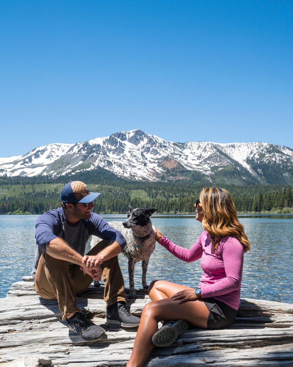 Love, laughter, and adventure!! 🐾💑🏞️ Embracing life's beautiful moments is what it's all about! 👍 #VisitLakeTahoe #AweandthenSome #SouthLakeTahoe #Spring #LakeTahoe #Adventure