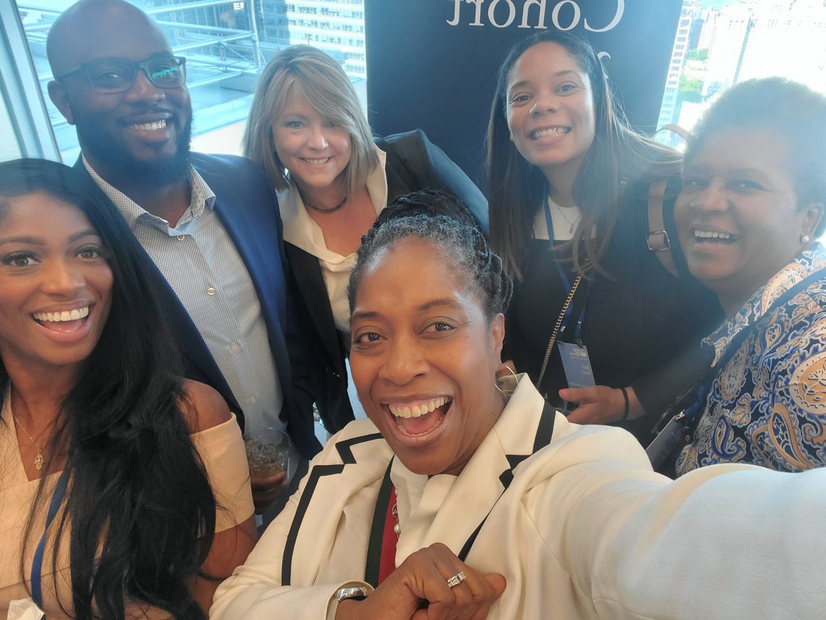 tamilatrell's tweet photo. A week ago I had the esteemed privilege to graduate with my certificate in Business Entrepreneurship from @GoldmanSachs 10KSB program through Babson College. This past year has made me a more effective CEO to further serve the needs of the music community!๐ฉ๐พโ๐ผ๐ผ๐ฐ#makesmallbig https://t.co/S4juSjvECa