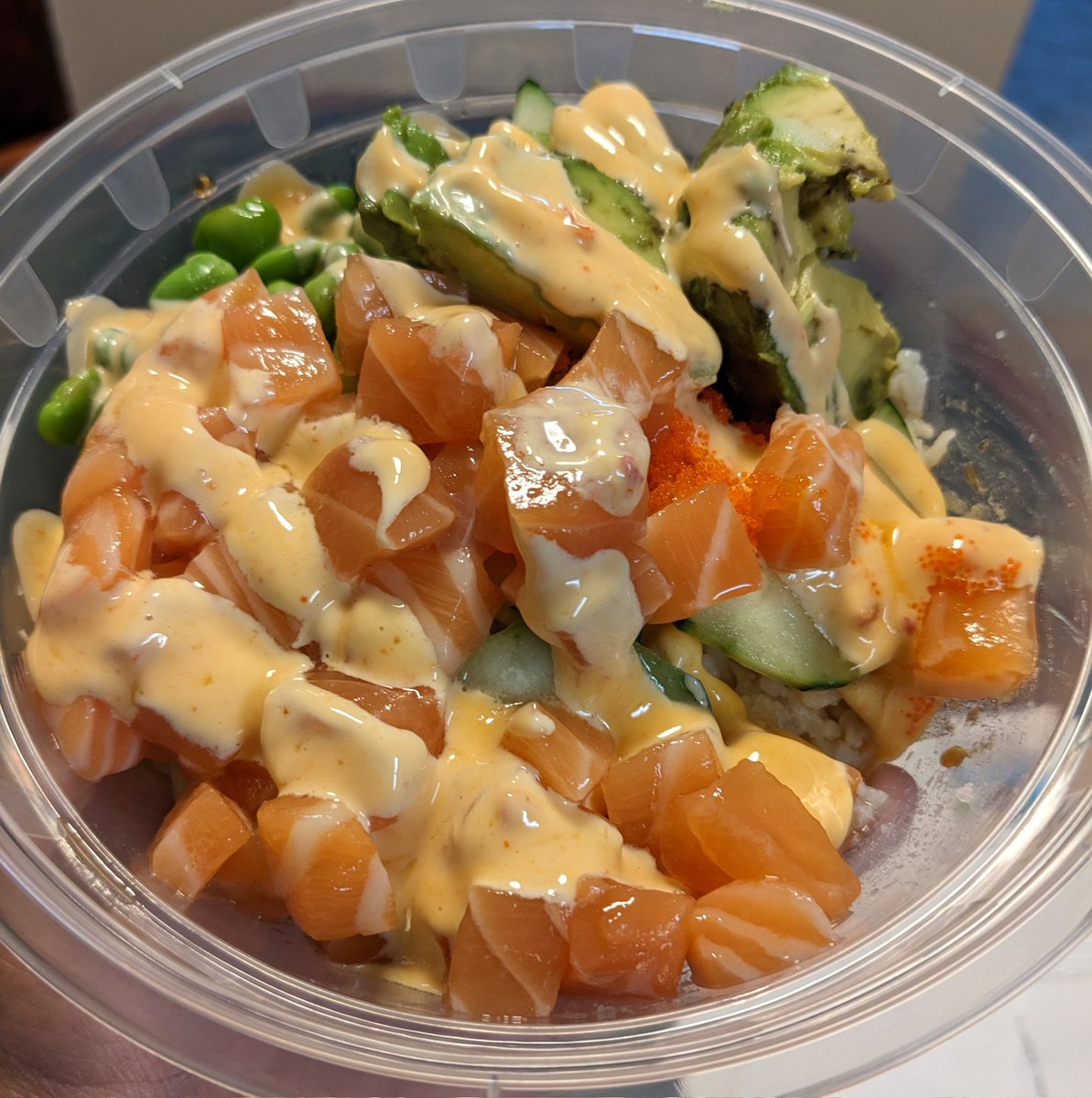 Eat more protein, fiber, and healthy fats. Your body will thank you when it's feeling and performing as it was designed to.
#pokebowlgoals #salmonlover #proteinpacked #healthyfatsaregoodforyou