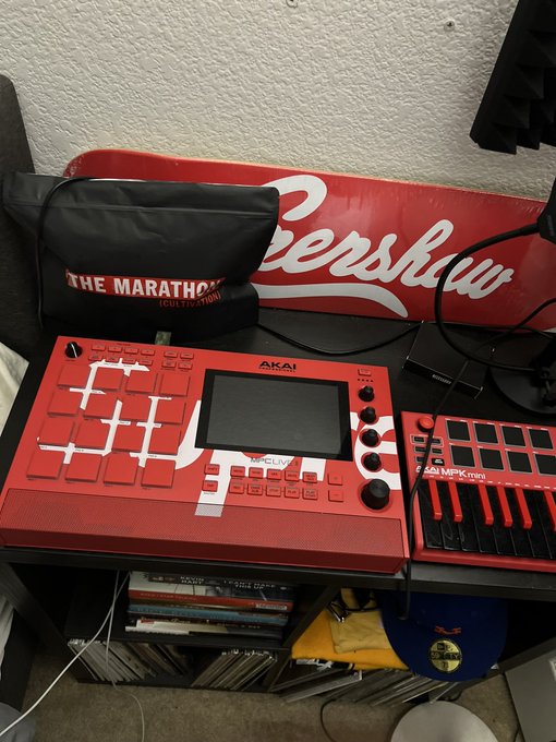 Dj Harris ™️’s pics and videos