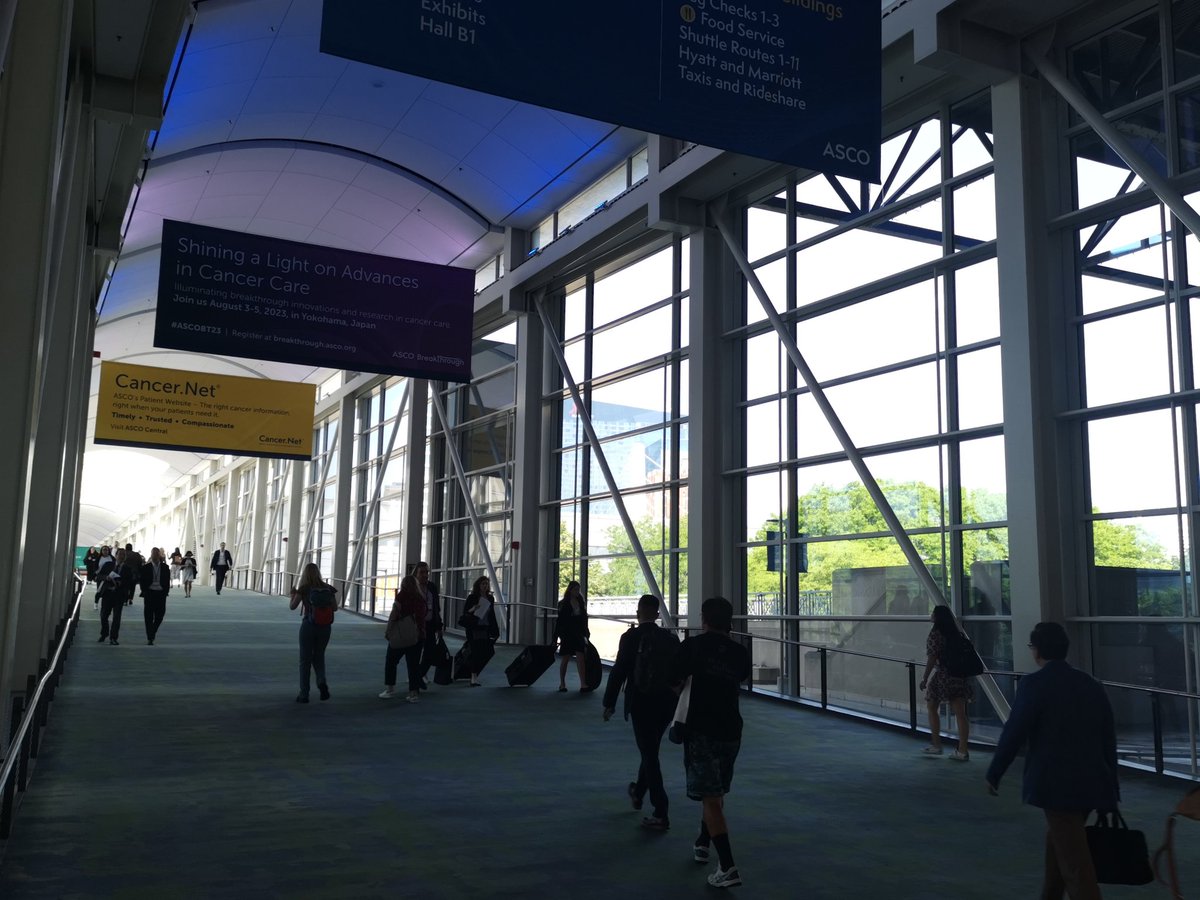 A great #ASCO23 is beginning just now: 36,000 oncologists, 5,150 exhibitors, 1,200 media professionals. Here we go! <a href="/ASCO/">ASCO</a>