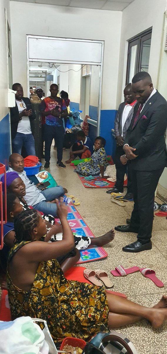 JoelSsenyonyi's tweet photo. Earlier today,I visited Naguru Hospital whose water was disconnected 5 days ago due to an accumulated bill of 1.3bn. Imagine the chaos when a referral hospital has no water for 5 days! Medics are sending patients to other hospitals due to the looming health risk.
Our priorities are the wrong side up!