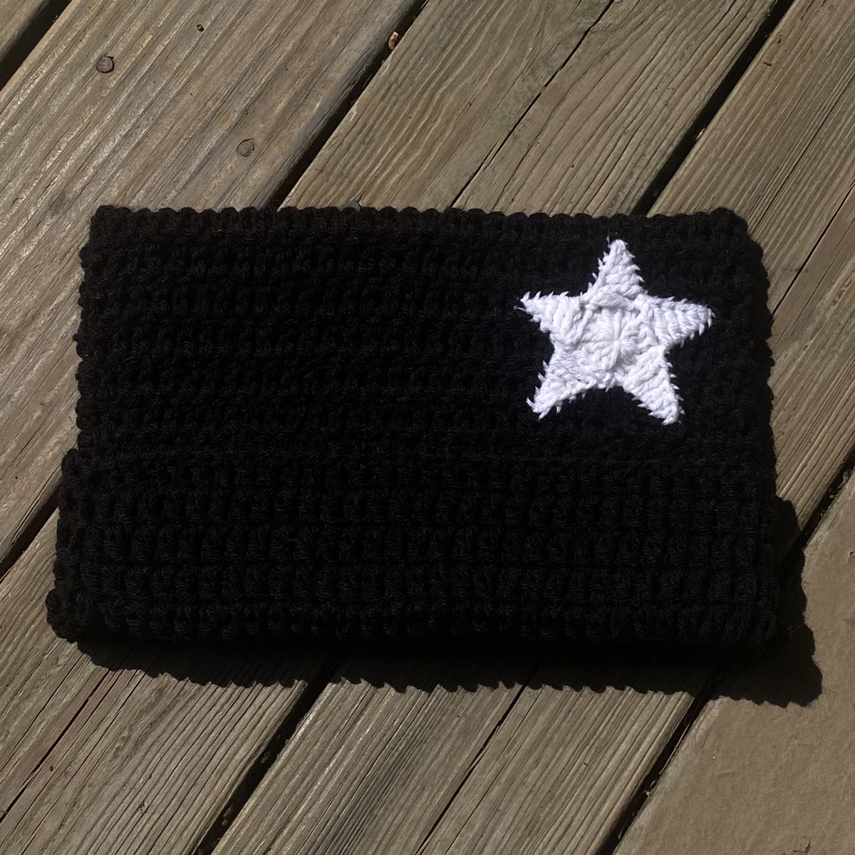 ccomposuree's tweet photo. new purse + new hat being posted on my depop TODAY ! 🌟 https://t.co/UEhduXcx79