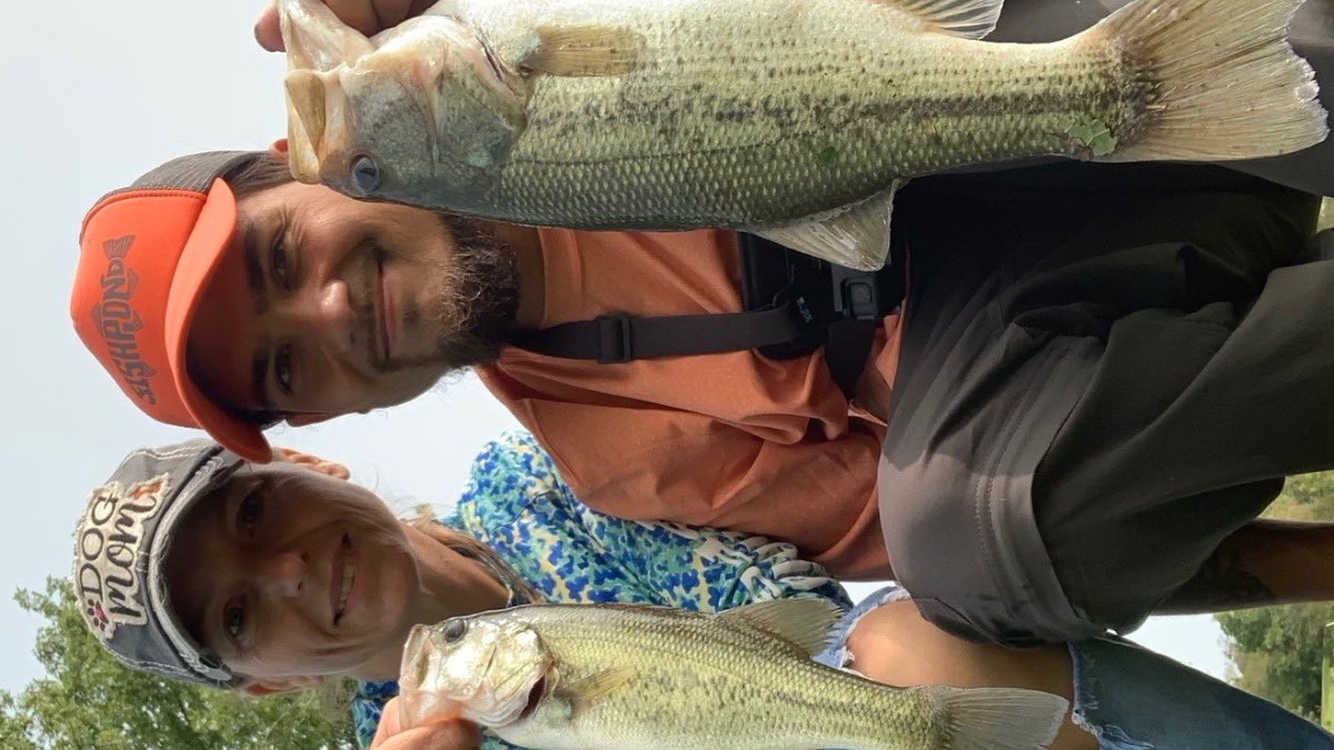 fishingselfmade's tweet photo. A nice double with my fiance. Love getting out and slaying the bass! Tight lines and happy fishing 🎣
.
#SelfMadeFishingTV #hammerdown #tightlines #largemouth #bassfishing #catchfishnotcorona #catchandrelease #fishingislife #fishingvideos #fishingpics #fishingpicoftheday #family https://t.co/NNadZWkmbp