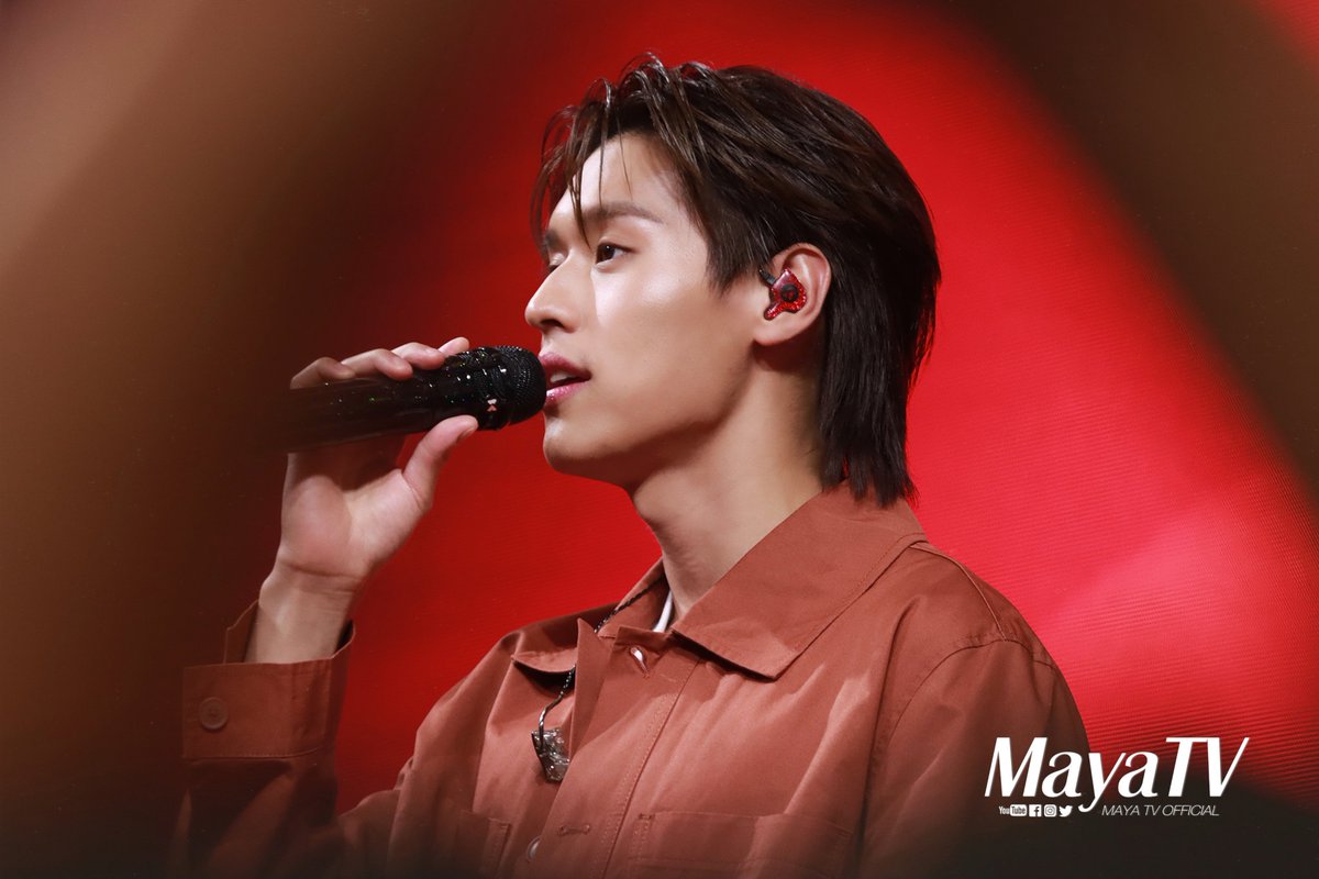 mayaonline2002's tweet image. พ่อเทพบุตรมุเน้ก #bbillkin ร่วมงานแถลงข่าวครั้งสำคัญที่สุดแห่งปีกับ 'AP HAPPY DAY' พร้อมเติมความสุขให้แฟนๆ ได้ใจฟูด้วยความ HAPPY 💕

สัมภาษณ์♾️fb.watch/kVL0kO7V_R/

#APHappyDay #BillkinxAP #APThai #เลือกชีวิตดีๆที่HAPPY #MAYATVOFFICIAL