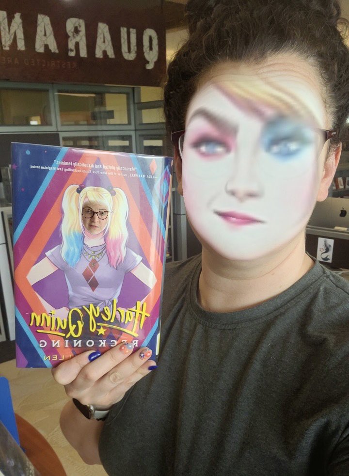 Oh no, Harley Quinn face swapped Amy! Where’s Batman when you need him?! #BookFaceFriday