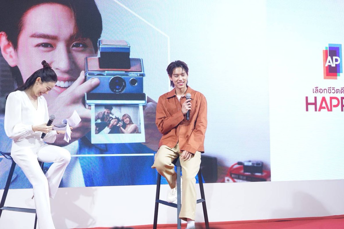 Yloveyouchannel's tweet image. "บิวกิ้น"เมื่อต้องยิ้มตามรูปตัวอย่างของตัวเองน่ารักไม่ไหว ซูมความหล่อหลังร่วมงาน #APHappyDay

Link :youtu.be/wOTQ1wyXY1Q

#พีพีบิวกิ้น
#บิวกิ้นพุฒิพงศ์
#พีพีกฤษฏ์ 
#บกพพ
#เลือกชีวิตดีๆที่Happy 
#billkinpp 
#ppkritt
#Bbillkin 
#bkpp
#bkppblove
#ppkritt 
#apthai  
#BillkinxAP