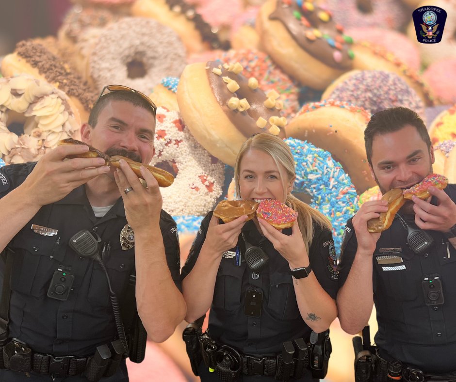 No regrets. 😅

Calories don't count on National Donut Day, right?!?!

Happy Friday and HAPPY NATIONAL DONUT DAY, Shakopee!