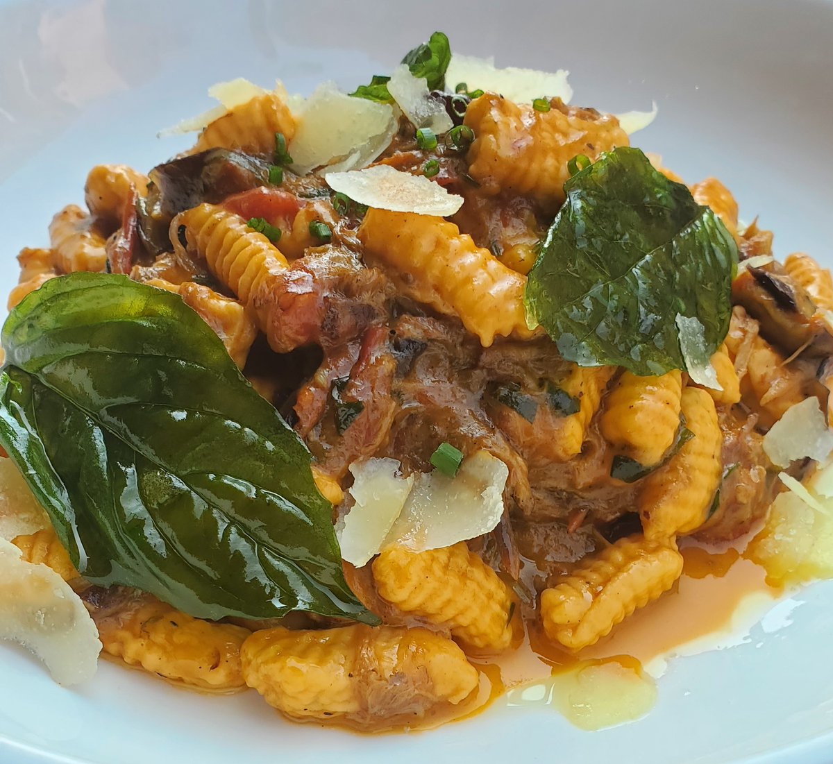 Pasta Magic 

Fill your belly with #cavatelli 🍝

Tomato Cavatelli
braised pork, roasted eggplant, basil &amp; tomato 🍅
It’s a WOW 🤩

#bistroromano #italianrestaurant #yummy #foodvideo #pastalover #pasta #phillyfoodie #foodie #instagood #feedfeed #eeeeeats