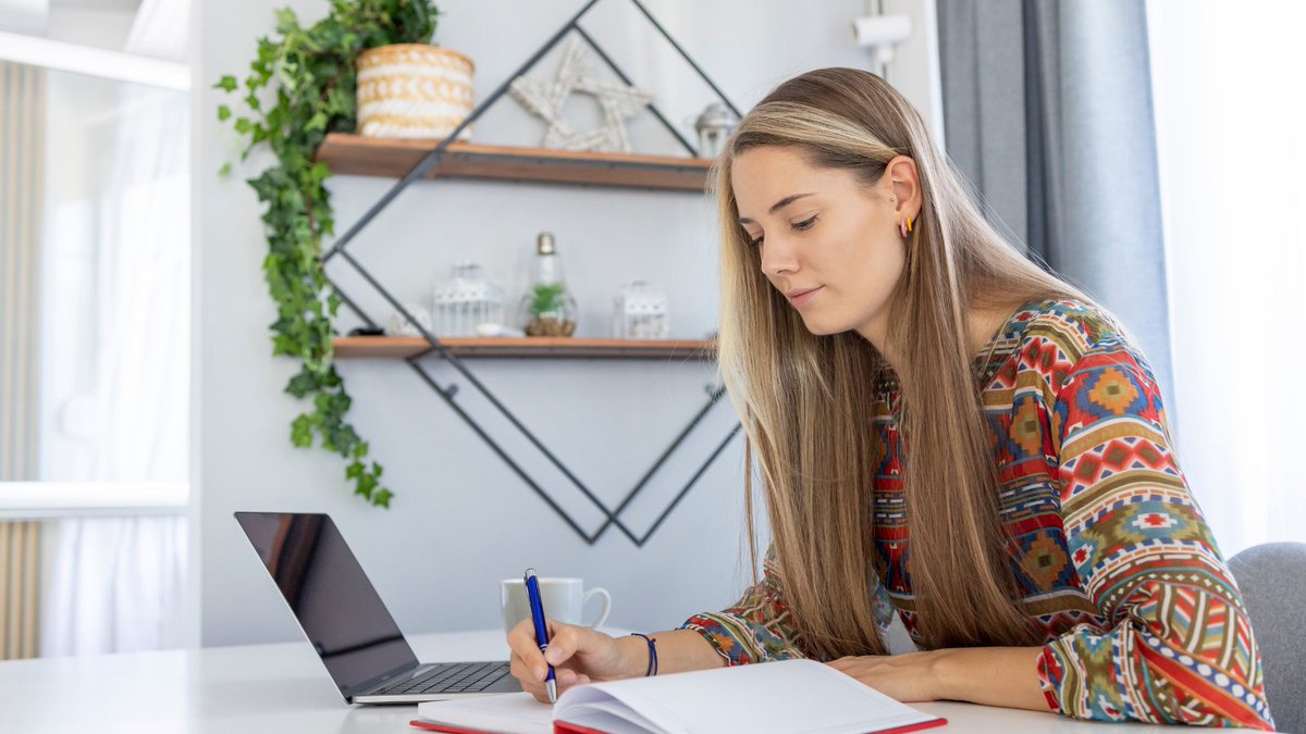 A survey shared in Forbes found that of 2500 companies, those with comprehensive #training programs have a 218% higher revenue per employee as well as a 24% higher #profitmargin. Learn more about #LMS programs: artemia.com/blog_post/lms-…