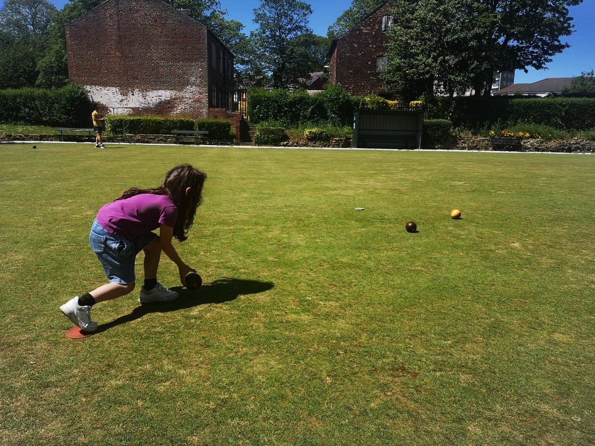 ClubHarehills's tweet photo. Here we have our youngest member of #teamharehills and #harehillssuperstar Muhammad Anis, at just 5 years old asking to have a practise whilst we were attending other business good delivery using jacks 😍
#crowngreenbowls
#bringinggenerationstogether
#notjustanoldmansgame https://t.co/QPTYhHbaOB