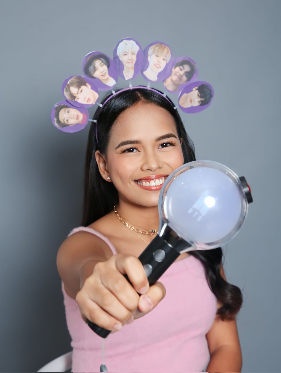 _jhopea's tweet photo. took my creative shot today as part of our graduation pictorial. 

kim namjoon, kim seokjin, min yoongi, jung hoseok, park jimin, kim taehyung, jeon jungkook YOUR ARMY IS GRADUATING VV SOON! 

I owe a lot of things to you guys, you're part of this journey I'm about to end, 💜. https://t.co/5HOgbipt5P